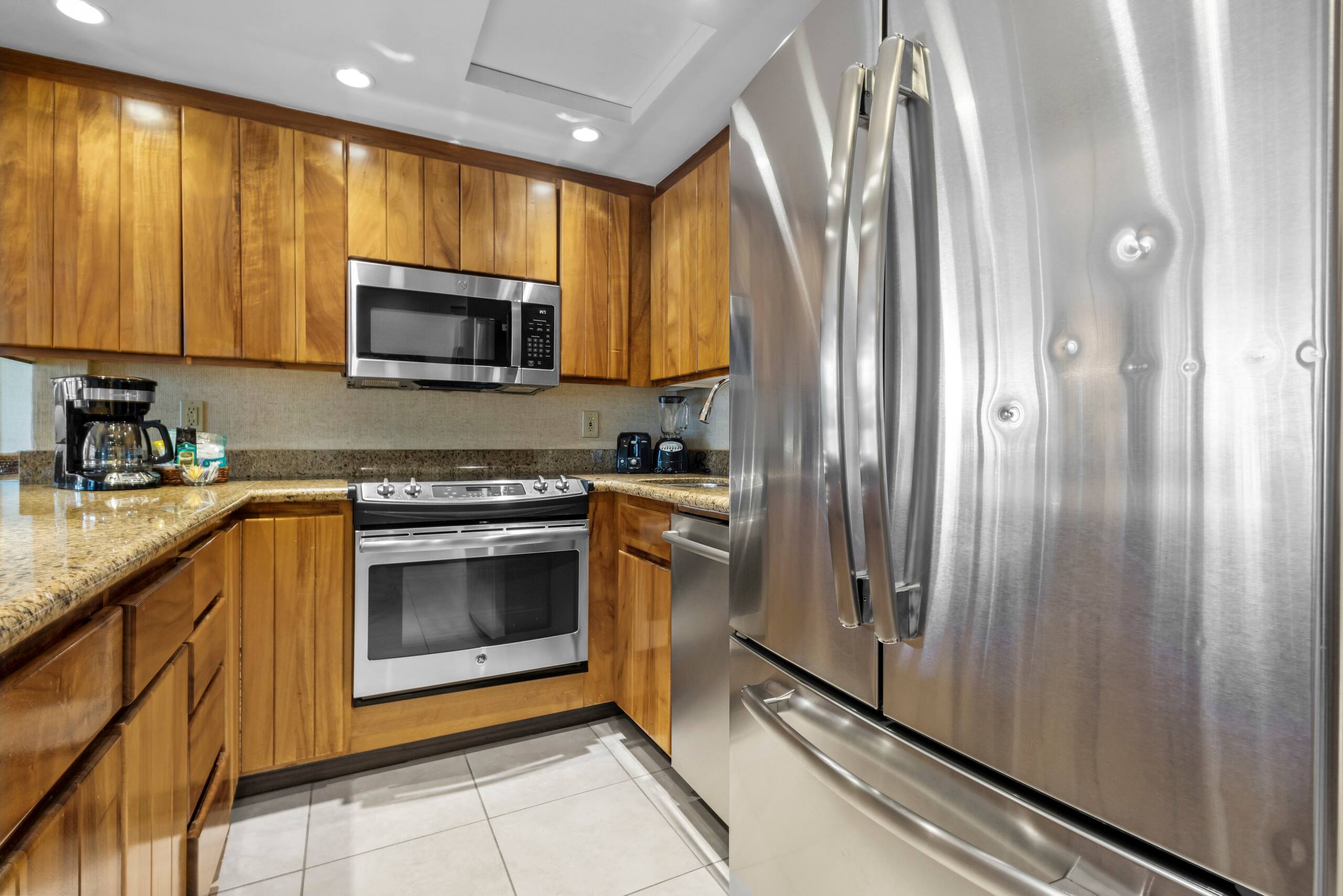 Condo in Lahaina · ★4.67 · 1 bedroom · 2 beds · 2 baths - Image 17