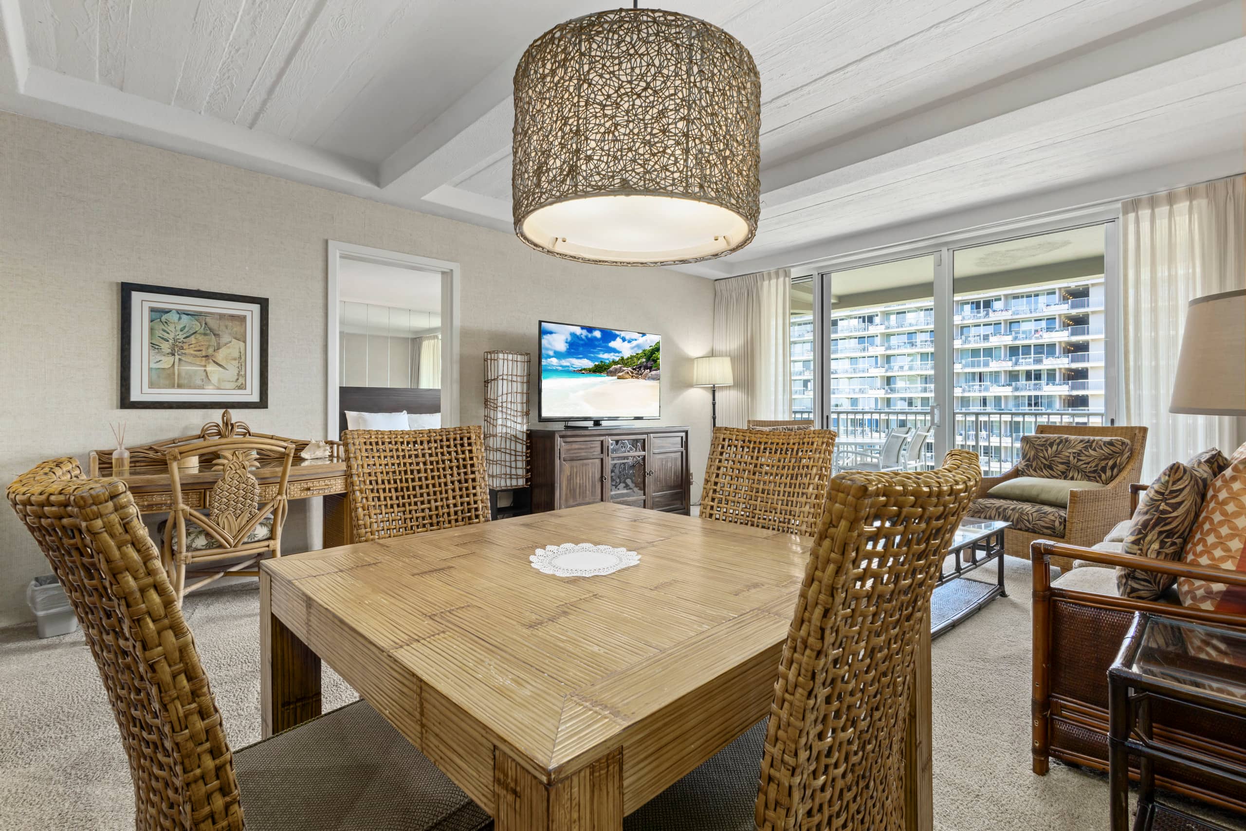 Condo in Lahaina · ★4.67 · 1 bedroom · 2 beds · 2 baths - Image 10