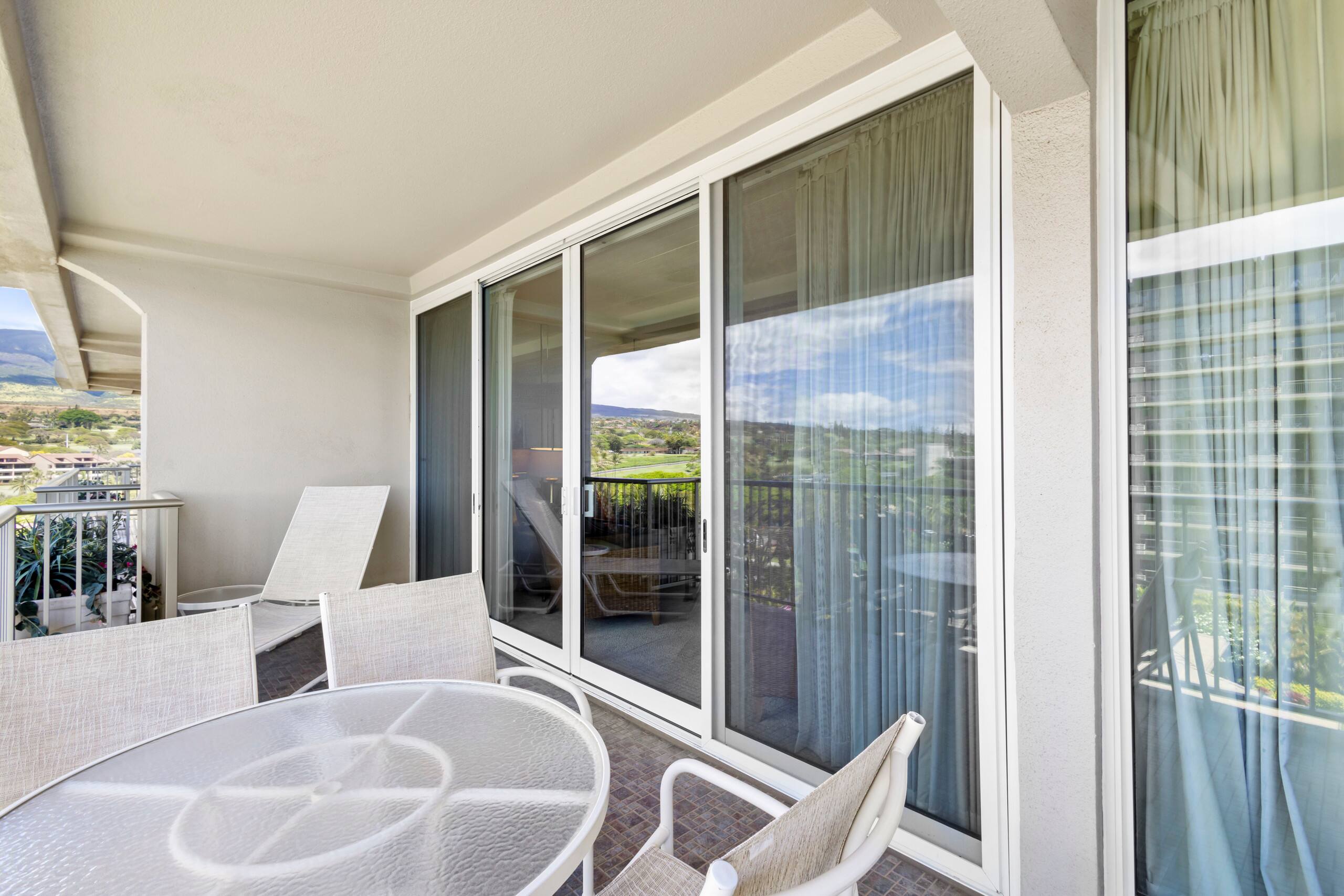 Condo in Lahaina · ★4.67 · 1 bedroom · 2 beds · 2 baths - Image 28