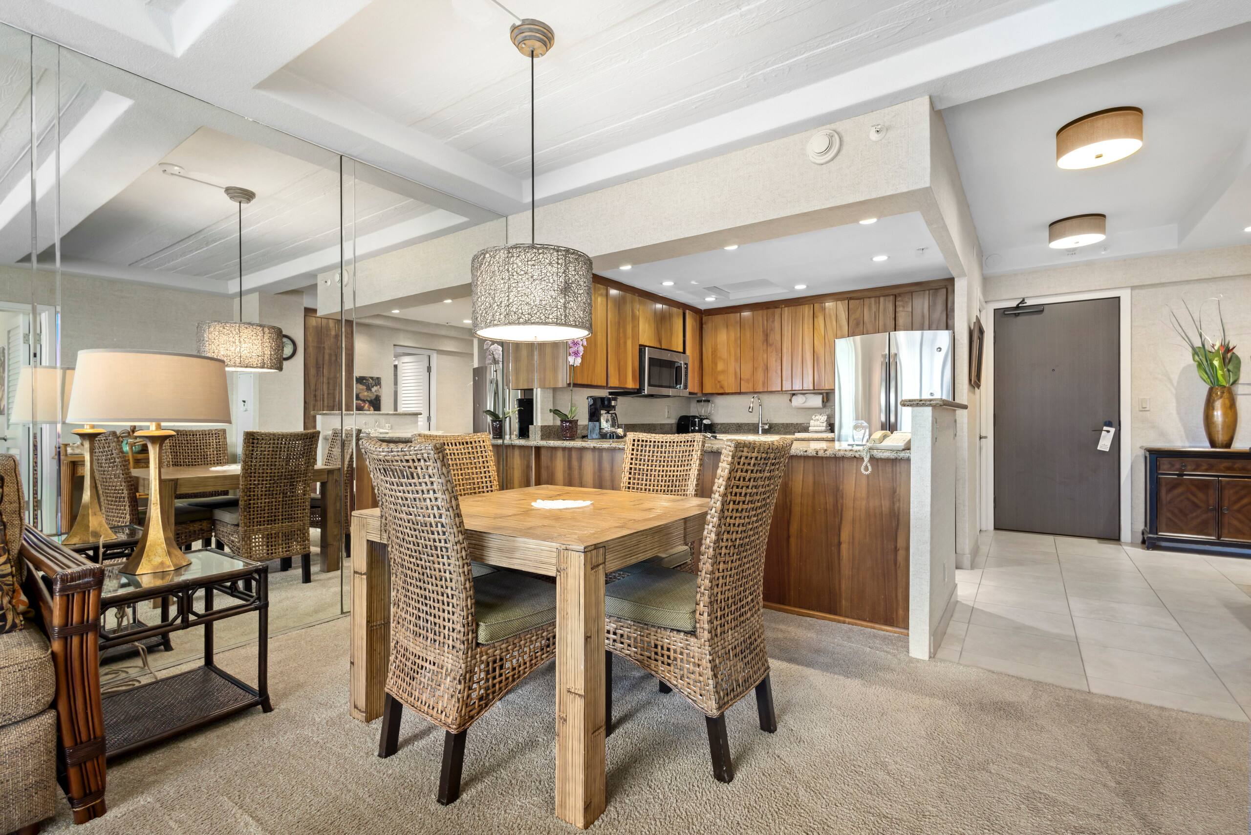 Condo in Lahaina · ★4.67 · 1 bedroom · 2 beds · 2 baths - Image 11