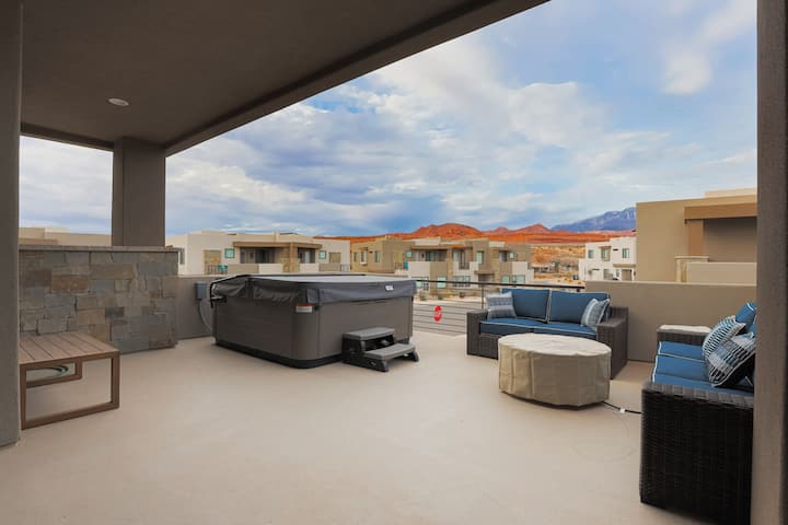 Private Hot Tub | 5 Beds| Near Zion & Golf - Utah