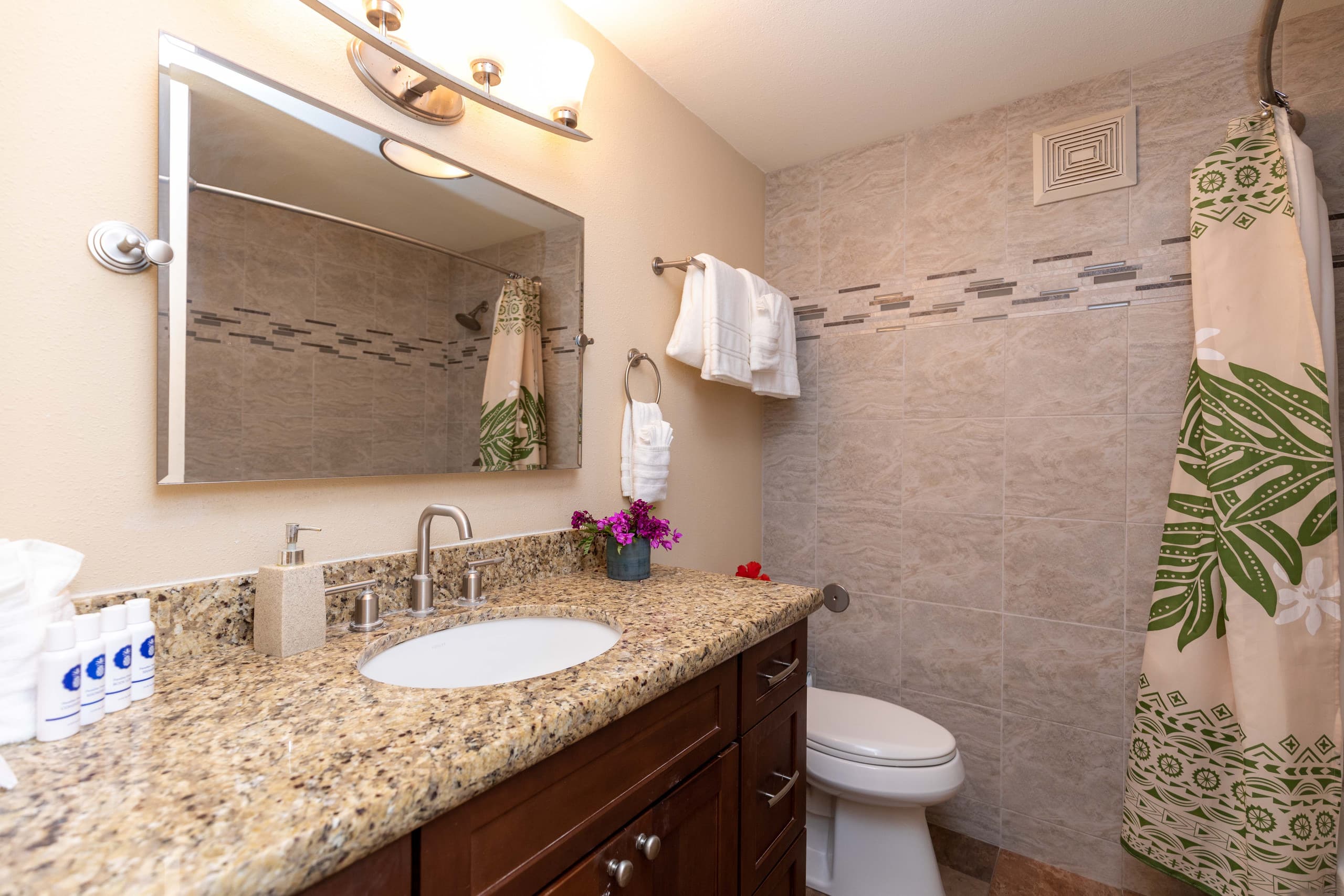 Condo in Lahaina · ★4.6 · 1 bedroom · 2 beds · 1 bath - Image 17