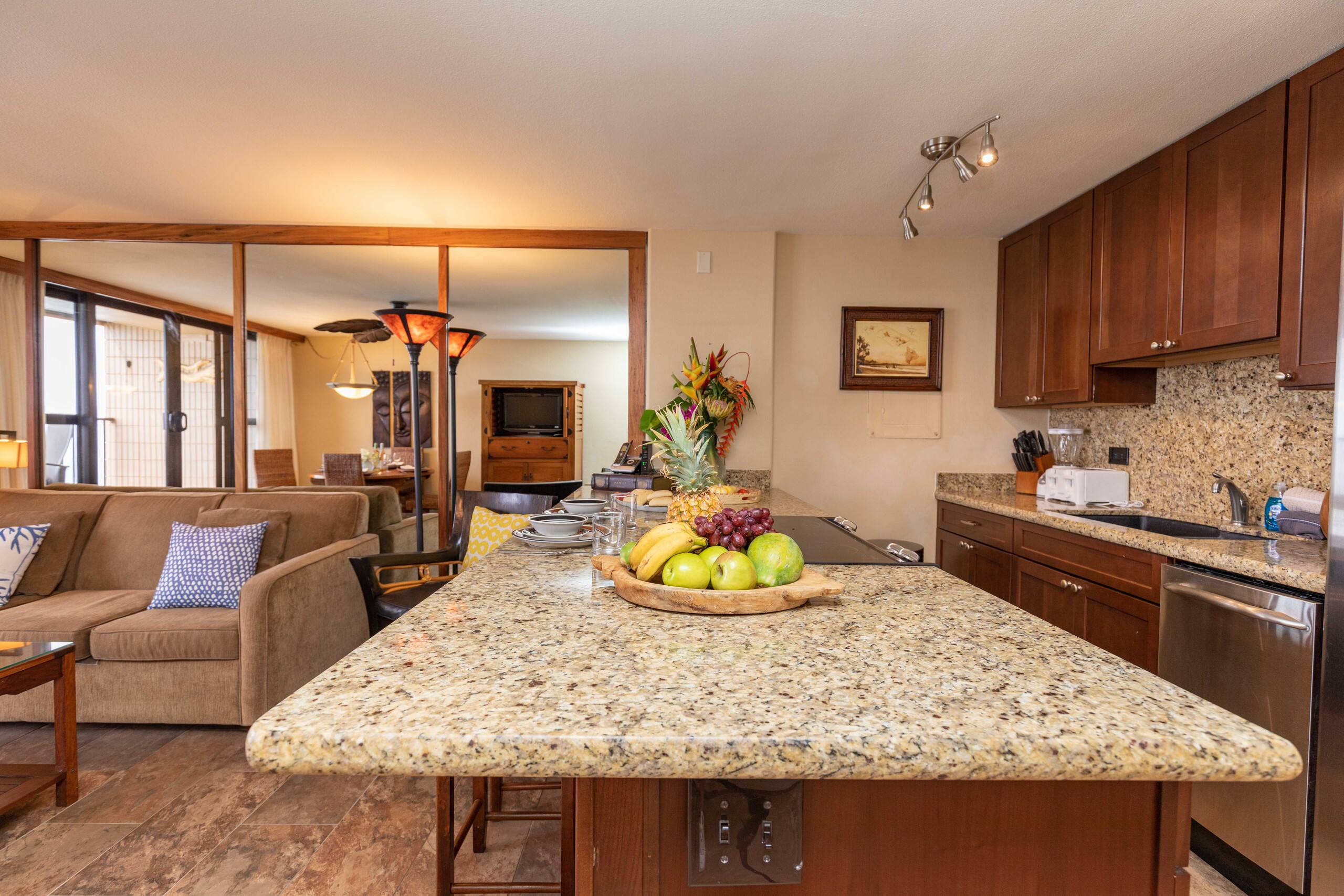 Condo in Lahaina · ★4.6 · 1 bedroom · 2 beds · 1 bath - Image 6