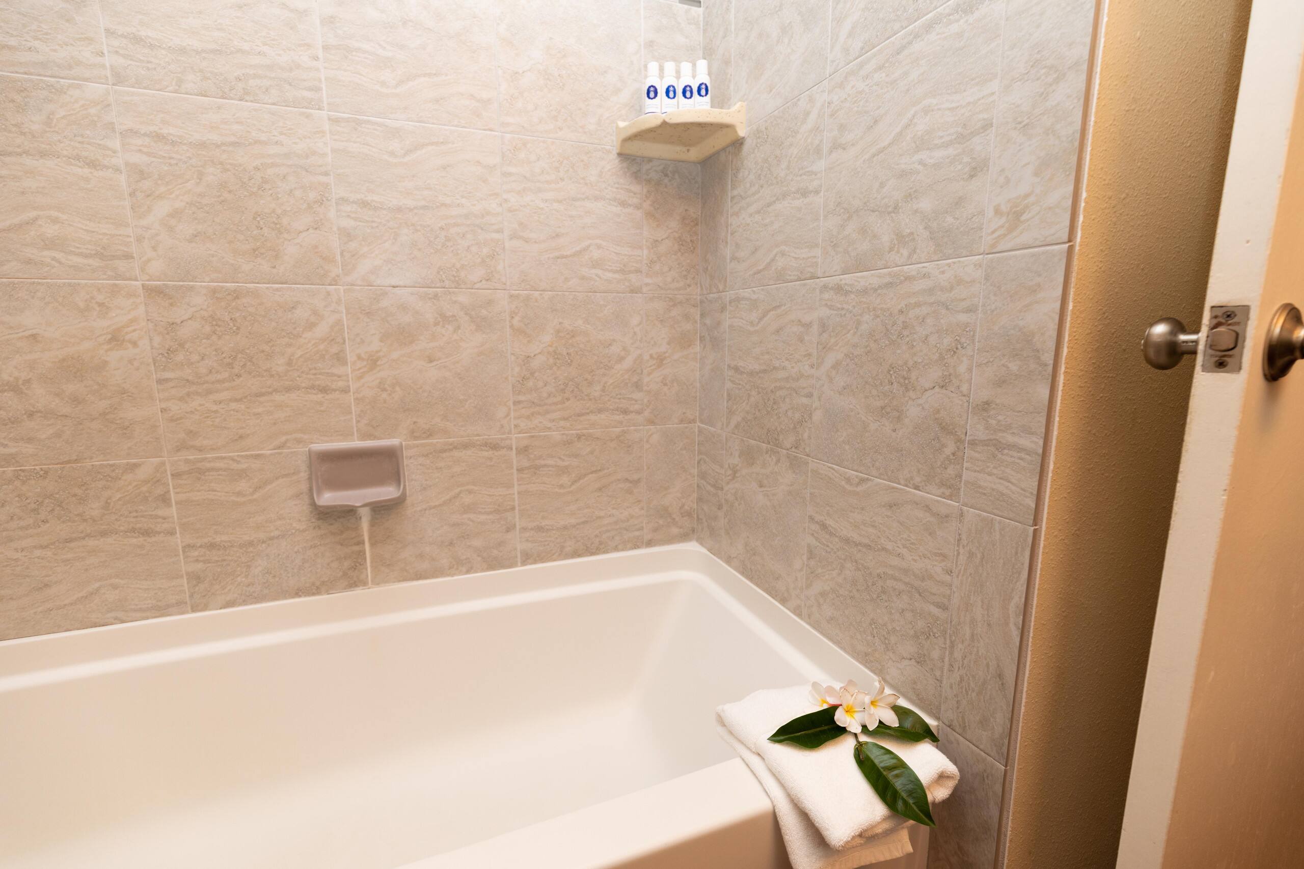 Condo in Lahaina · ★4.6 · 1 bedroom · 2 beds · 1 bath - Image 19