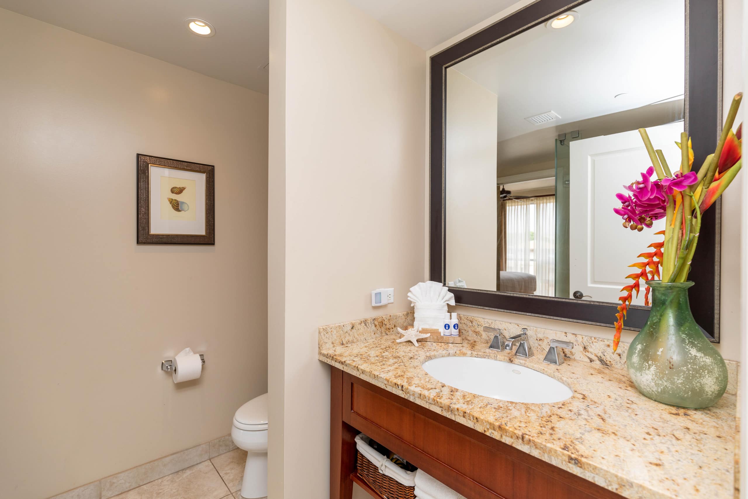 Condo in Lahaina · ★4.36 · 2 bedrooms · 3 beds · 2 baths - Image 24