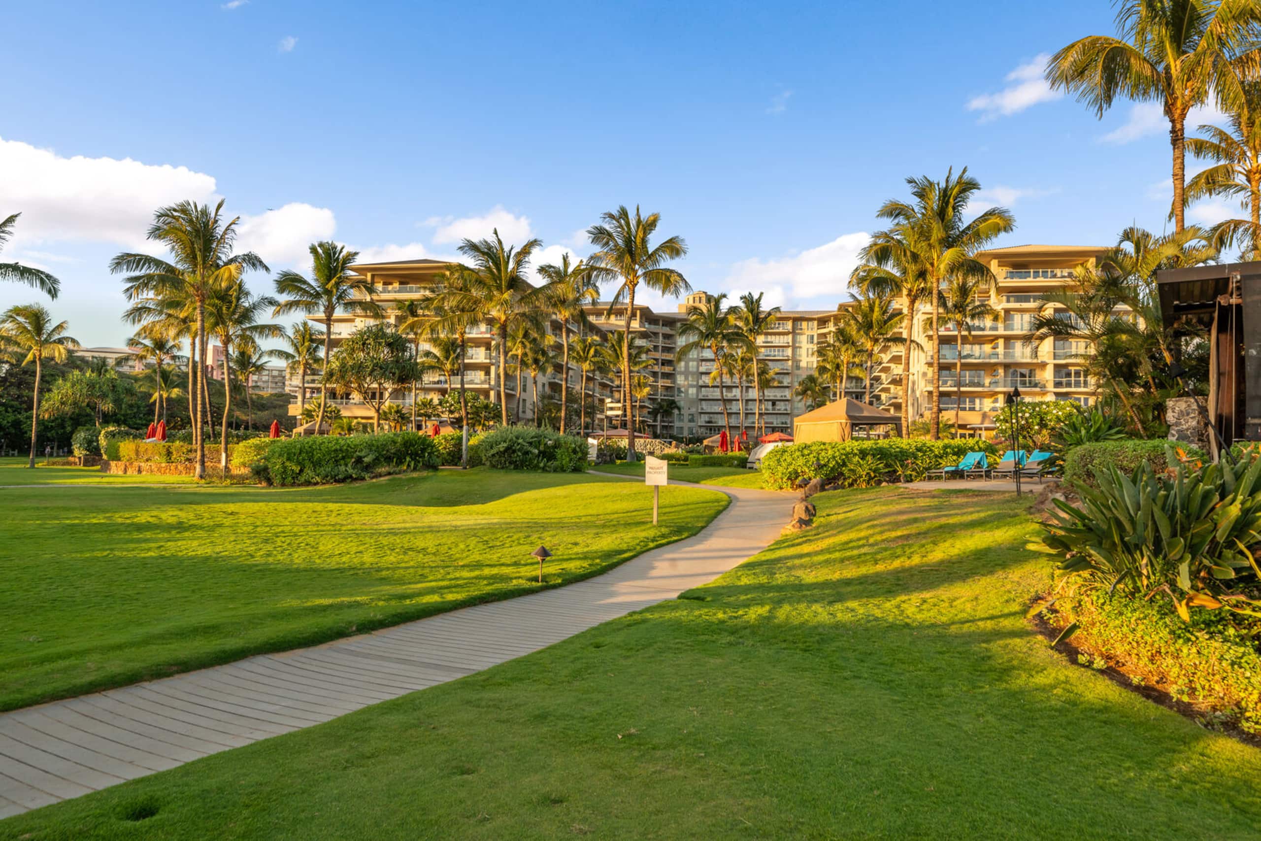 Condo in Lahaina · ★4.36 · 2 bedrooms · 3 beds · 2 baths - Image 42