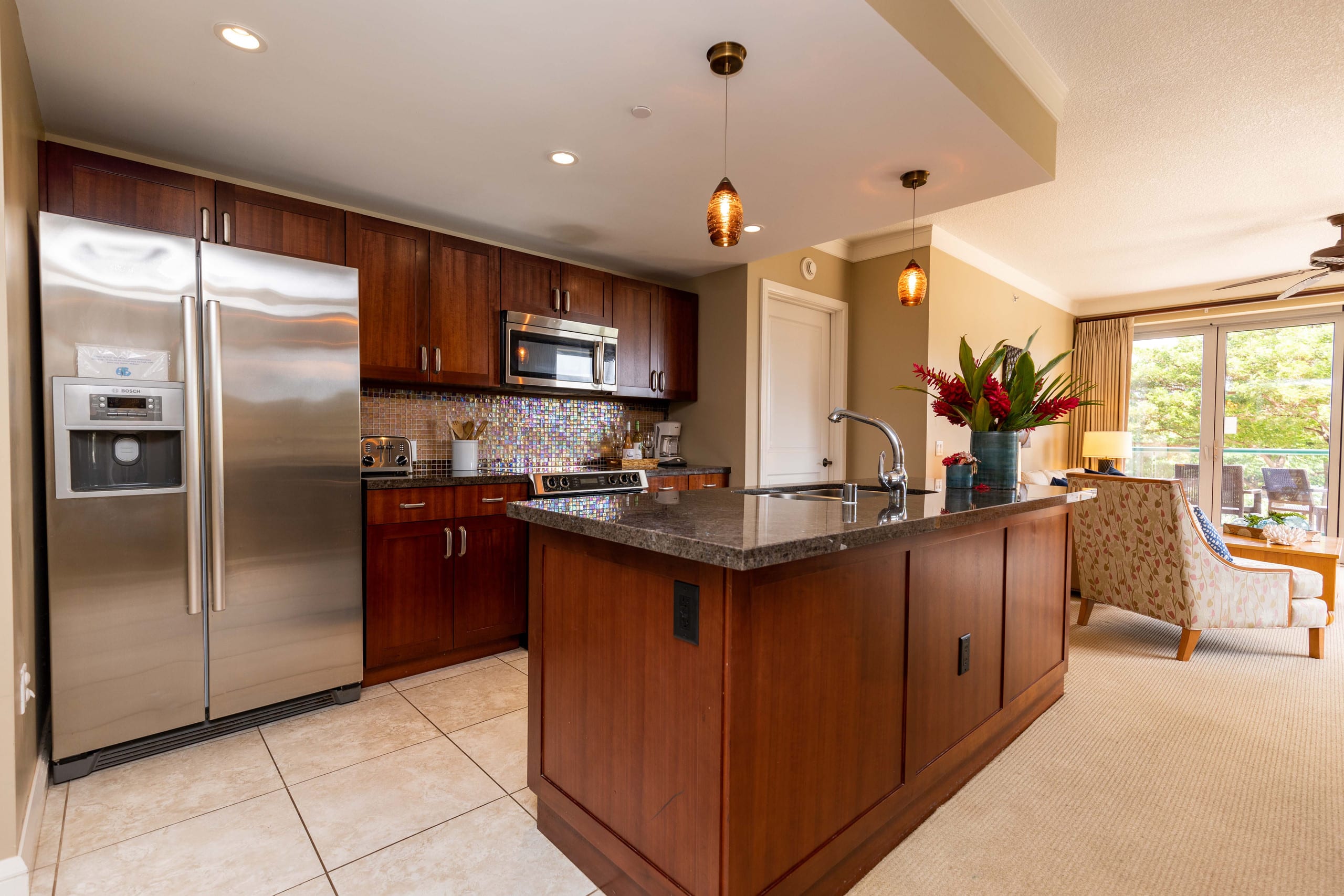 Condo in Lahaina · ★4.36 · 2 bedrooms · 3 beds · 2 baths - Image 6