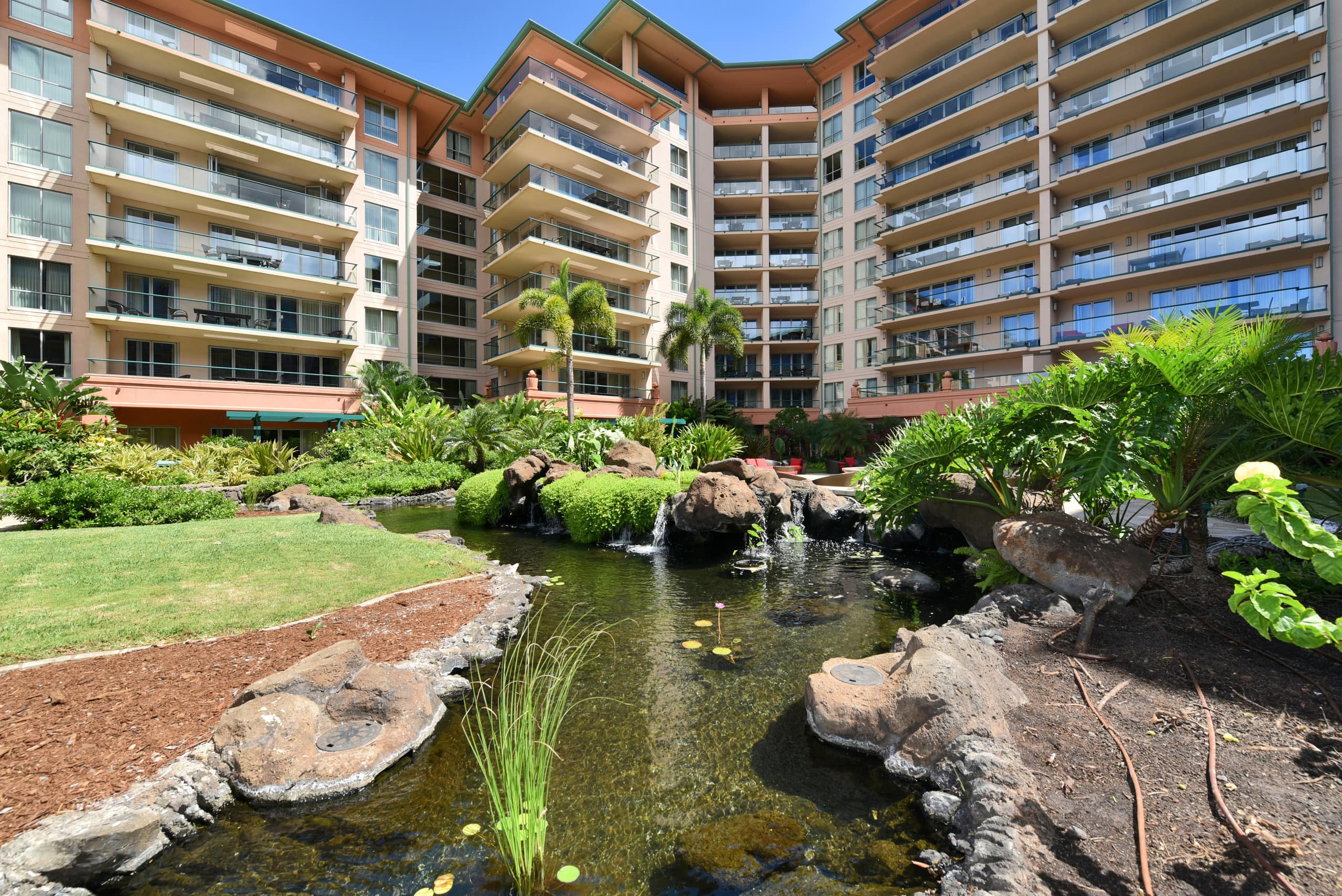 Condo in Lahaina · ★4.36 · 2 bedrooms · 3 beds · 2 baths - Image 25