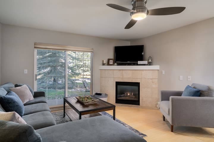 Adventure Awaits! Patio With Grill & Views! - Steamboat Springs, CO