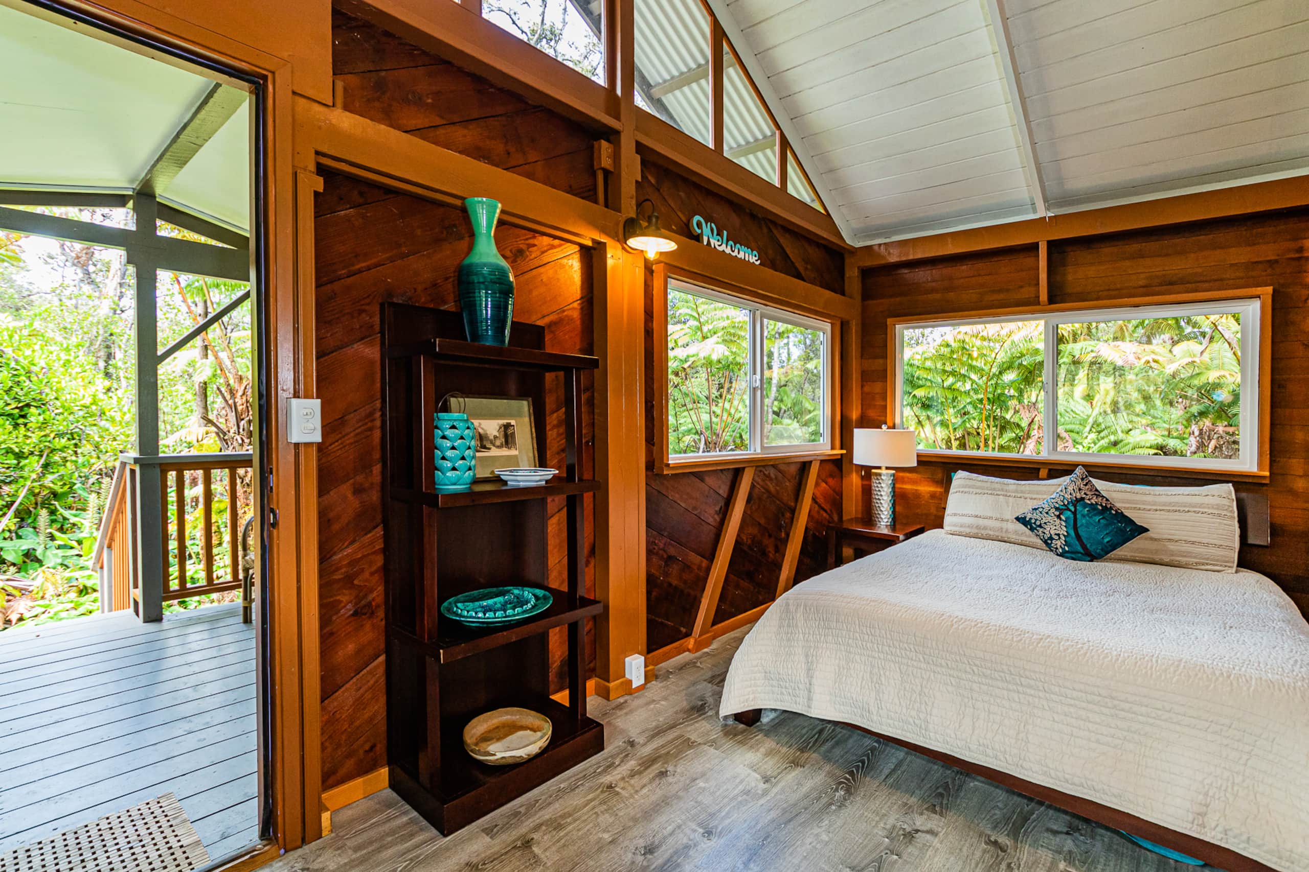 Home in Volcano · ★4.9 · 1 bedroom · 1 bed · 1 bath - Image 19