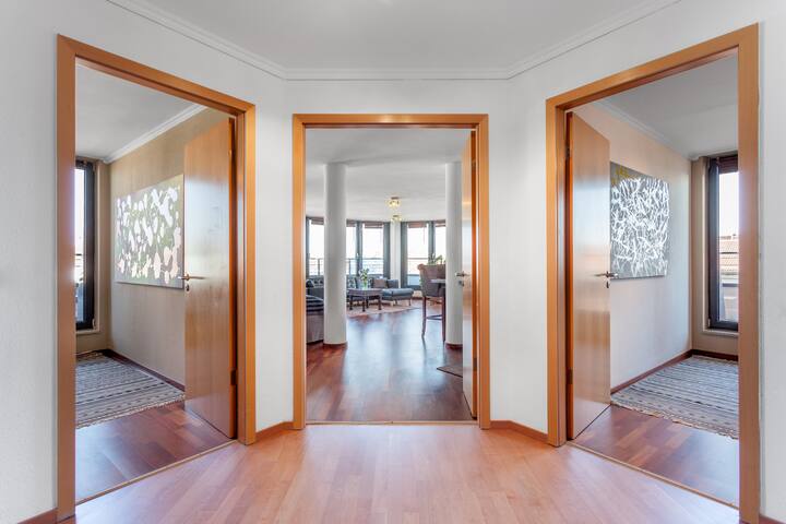 TheDanziger, 2BR, 120m², big livingroom, 4-7 Guest gallery image 3