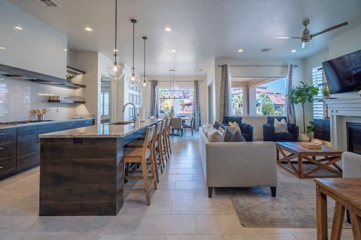 Arcadia 6 | Steps From The Pool! Perfect Location - Utah