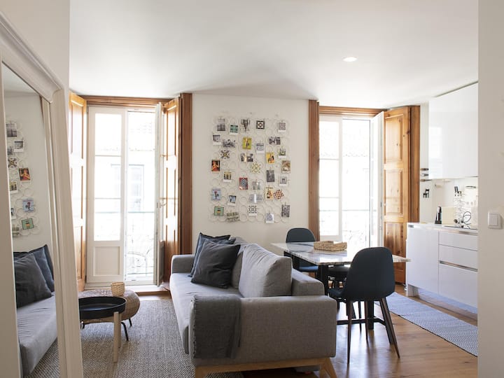Chiado Local Life  Cozy 1br Apt With Ac - Lisboa