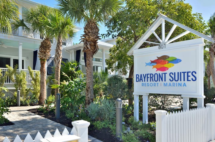 Waterfront 3-bedroom Condo At Bayfront Suites & Marina- Cleaning Fee Included - Key West, FL