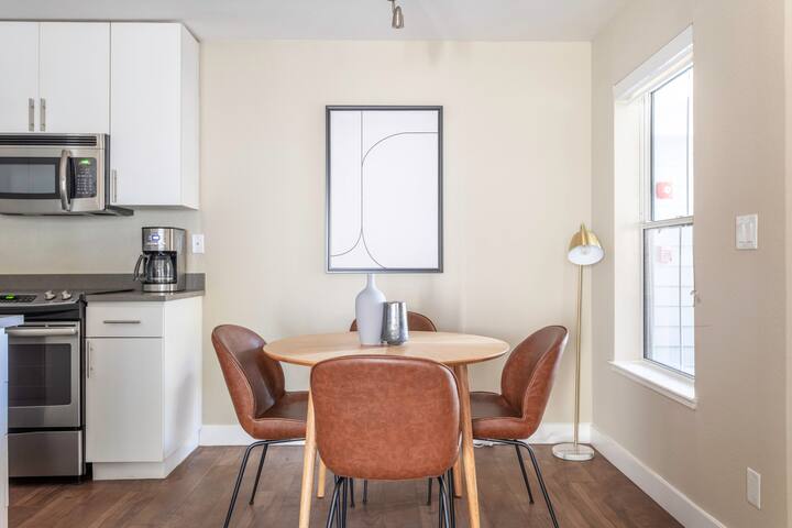 Blueground | Mountain View, gym, pool, downtown gallery image 5