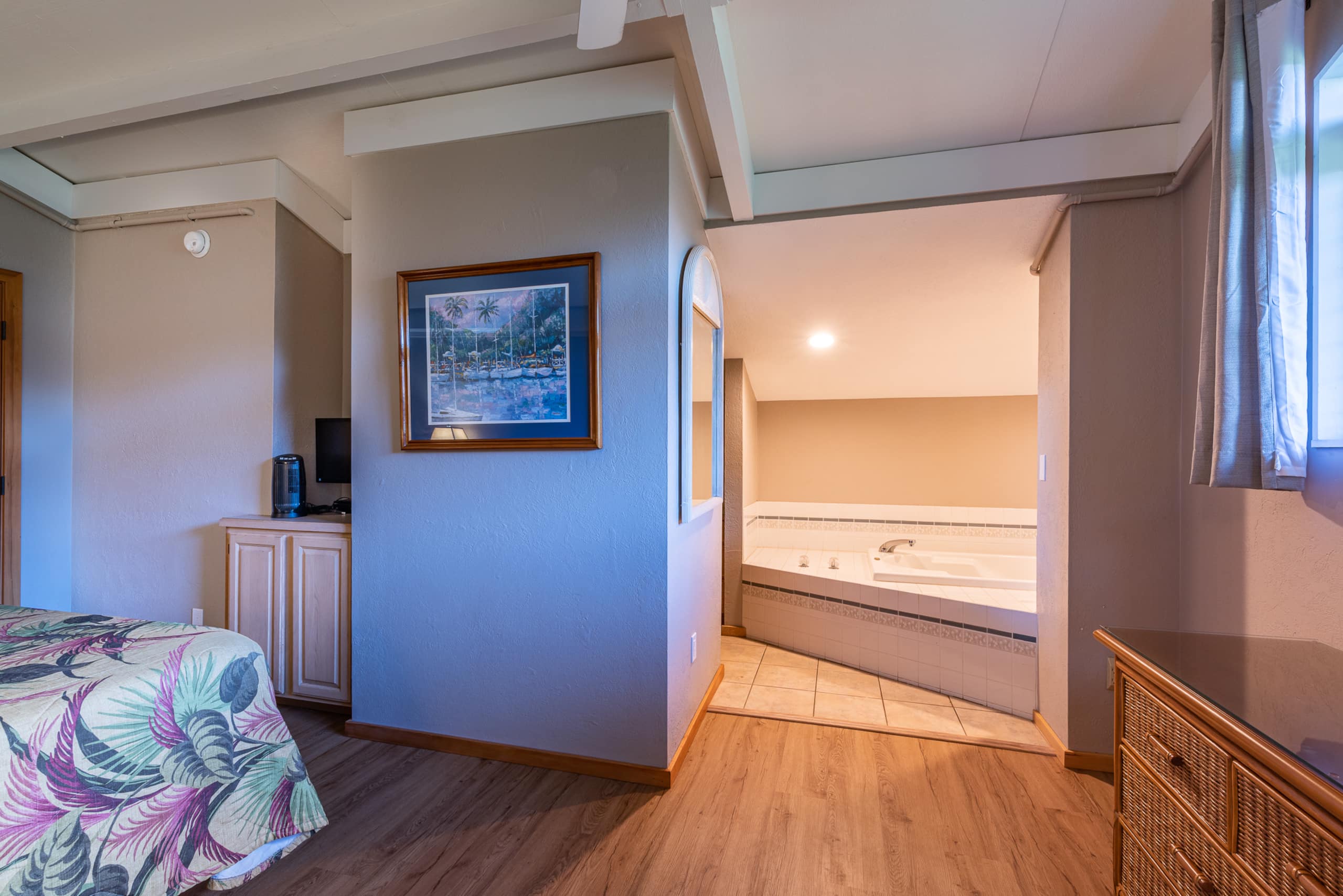 Condo in Lahaina · ★4.79 · 3 bedrooms · 4 beds · 3 baths - Image 40