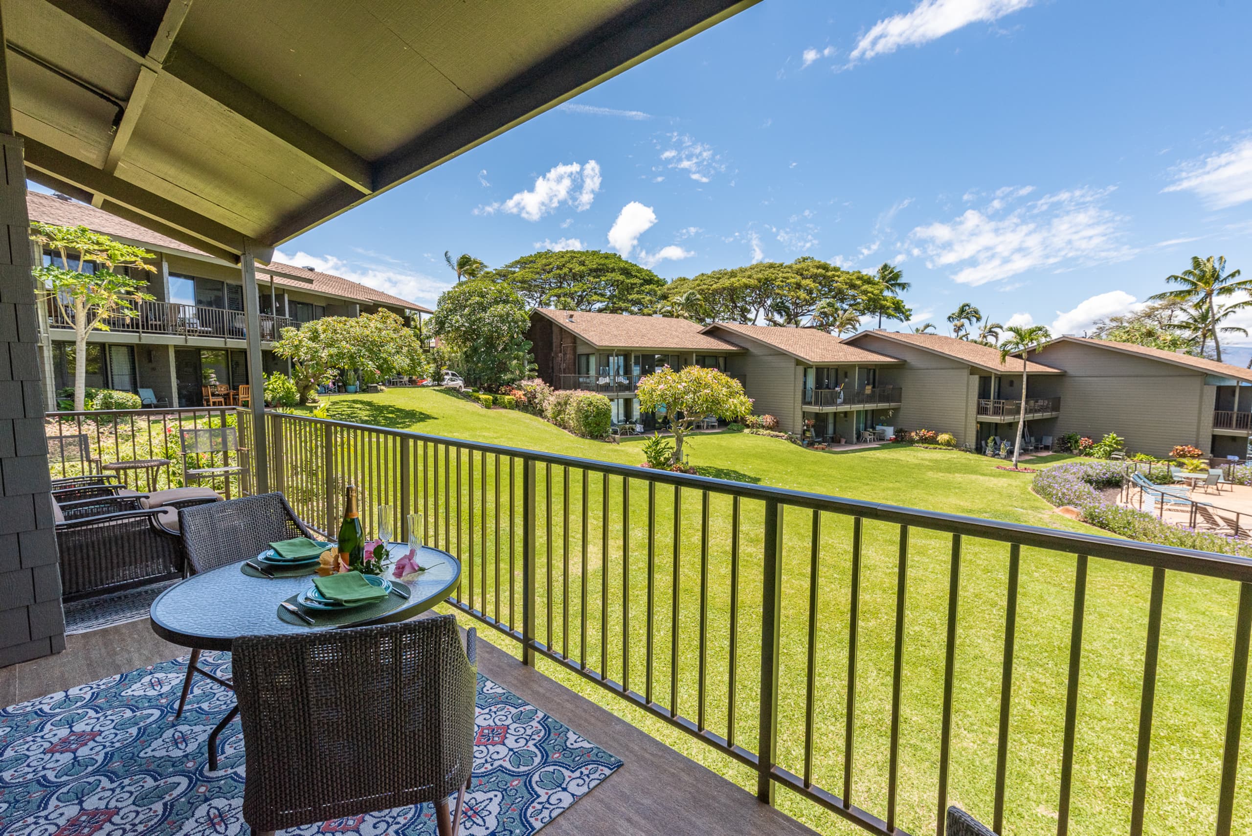 Condo in Lahaina · ★4.79 · 3 bedrooms · 4 beds · 3 baths - Image 13
