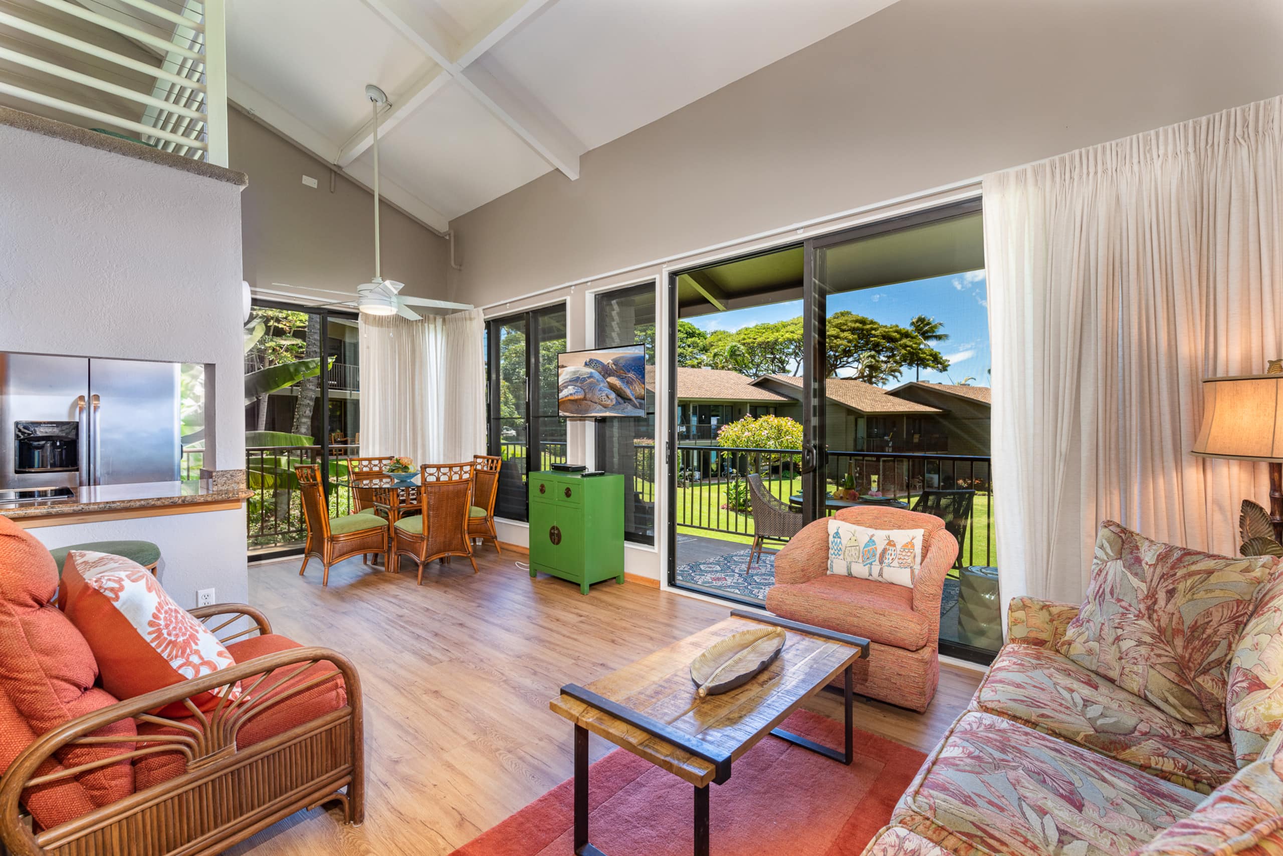 Condo in Lahaina · ★4.79 · 3 bedrooms · 4 beds · 3 baths - Image 3