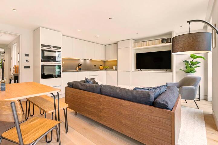 Luxury Penthouse Apartment in Bloomsbury gallery image 2