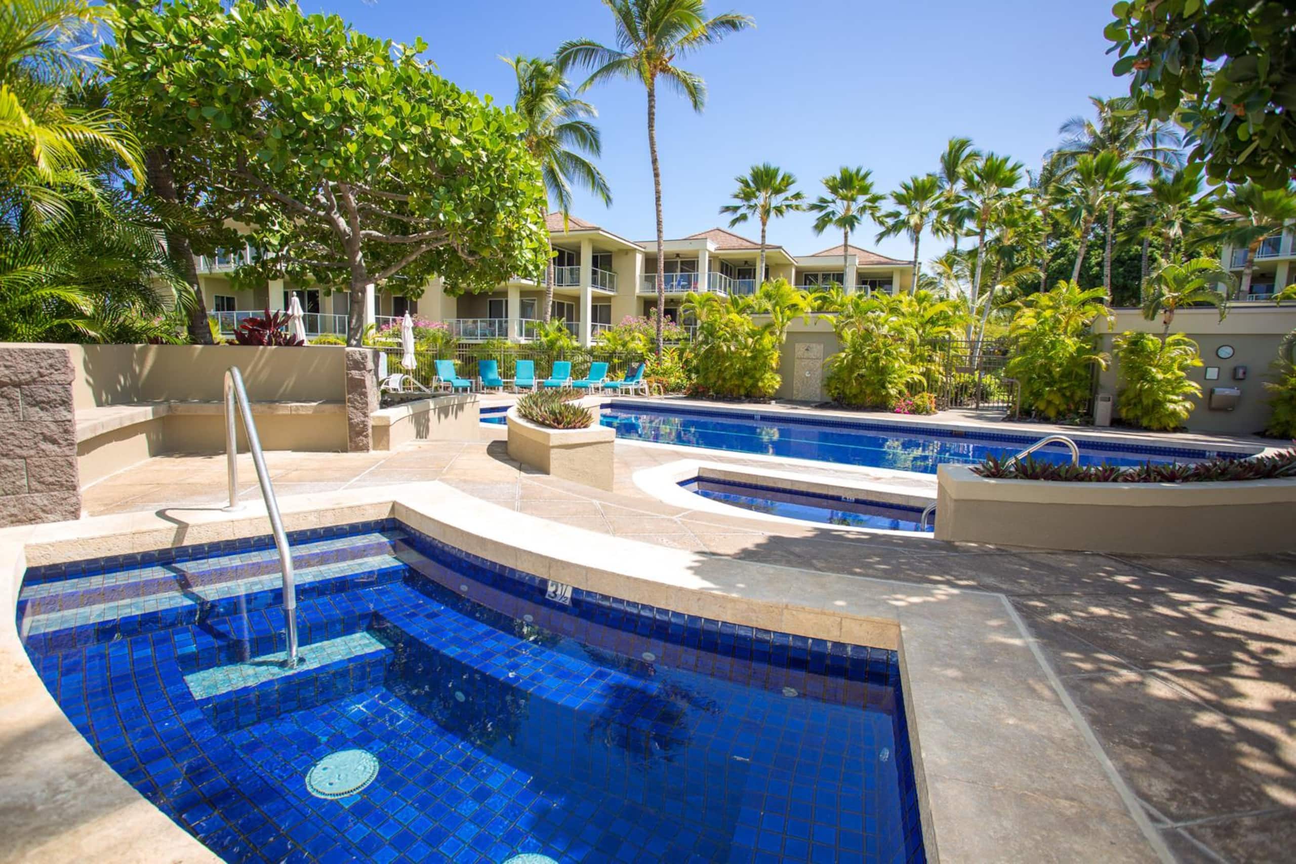 Newly Renovated 2 bedroom Condo, Close Beach - Photo 34