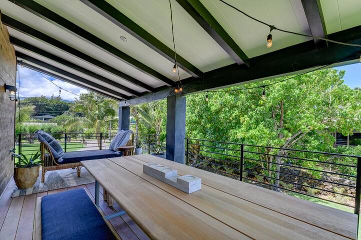 Beachfront, Modern Home, Just Steps to the Sand gallery image 5