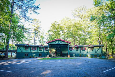 Gorgeous Lake view home with private Game Room