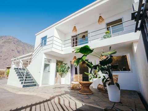 Top performing Airbnb: Casa El Matorral Vacation Home - El Hierro in Frontera
