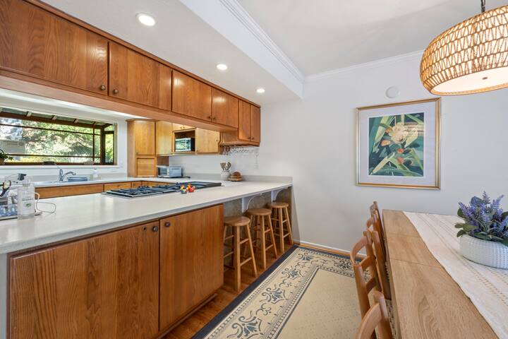 11CT-Spacious Townhome,Patio,BBQ,Private balconies gallery image 4