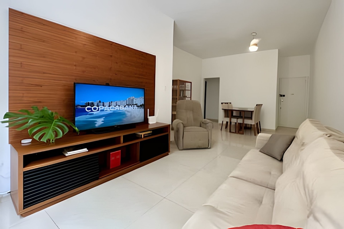 Anúncio popular: Copacabana: 2 bedrooms with Wi-Fi and garage em Copacabana