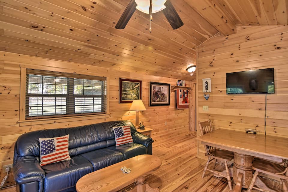 Cozy ‘Anchors Away’ Cabin Hideaway w/ Fire Pit! — photo 1