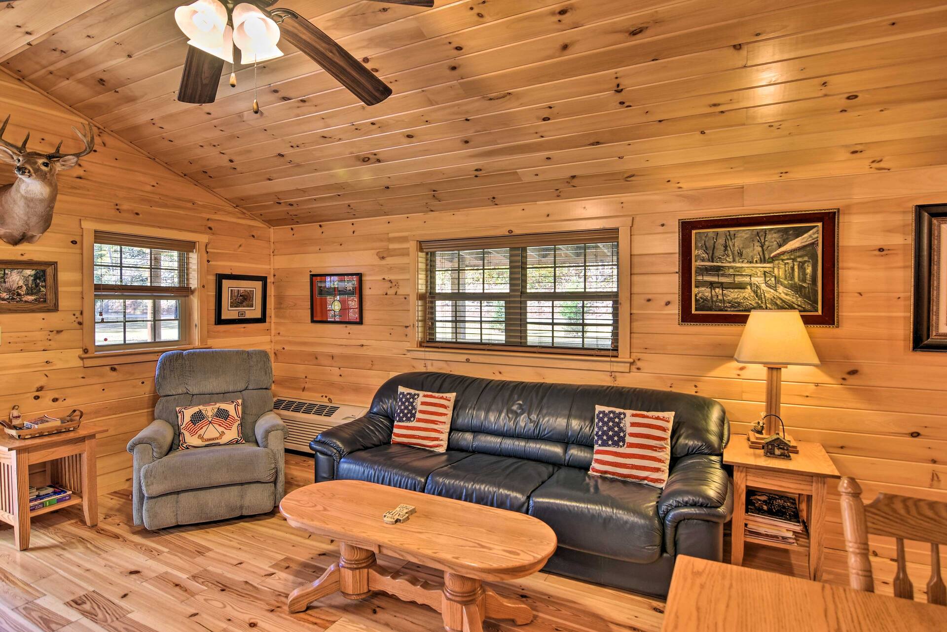 Cozy ‘Anchors Away’ Cabin Hideaway w/ Fire Pit! — photo 4