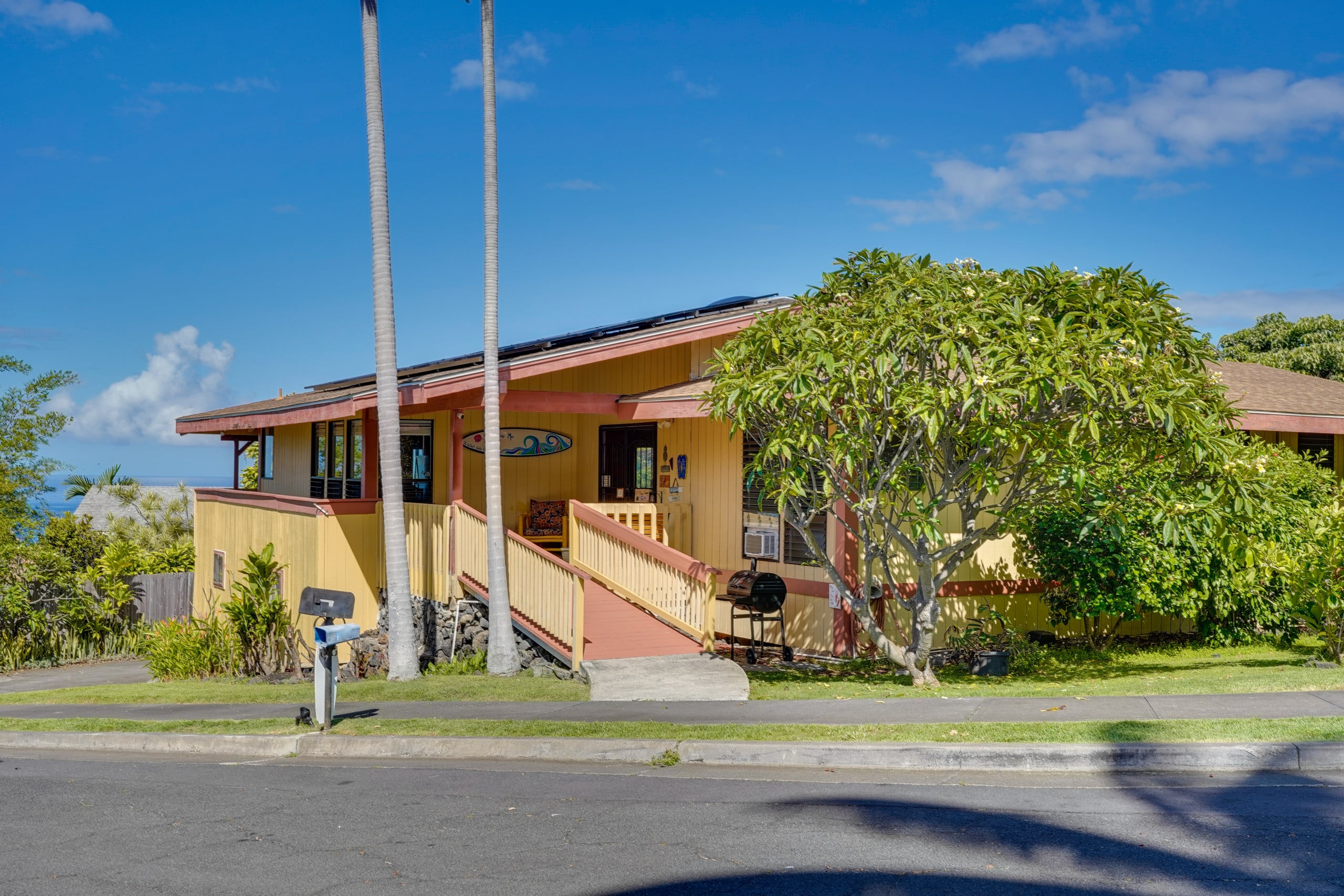 Home in Kailua-Kona · ★4.64 · 3 bedrooms · 4 beds · 2 baths - Image 32