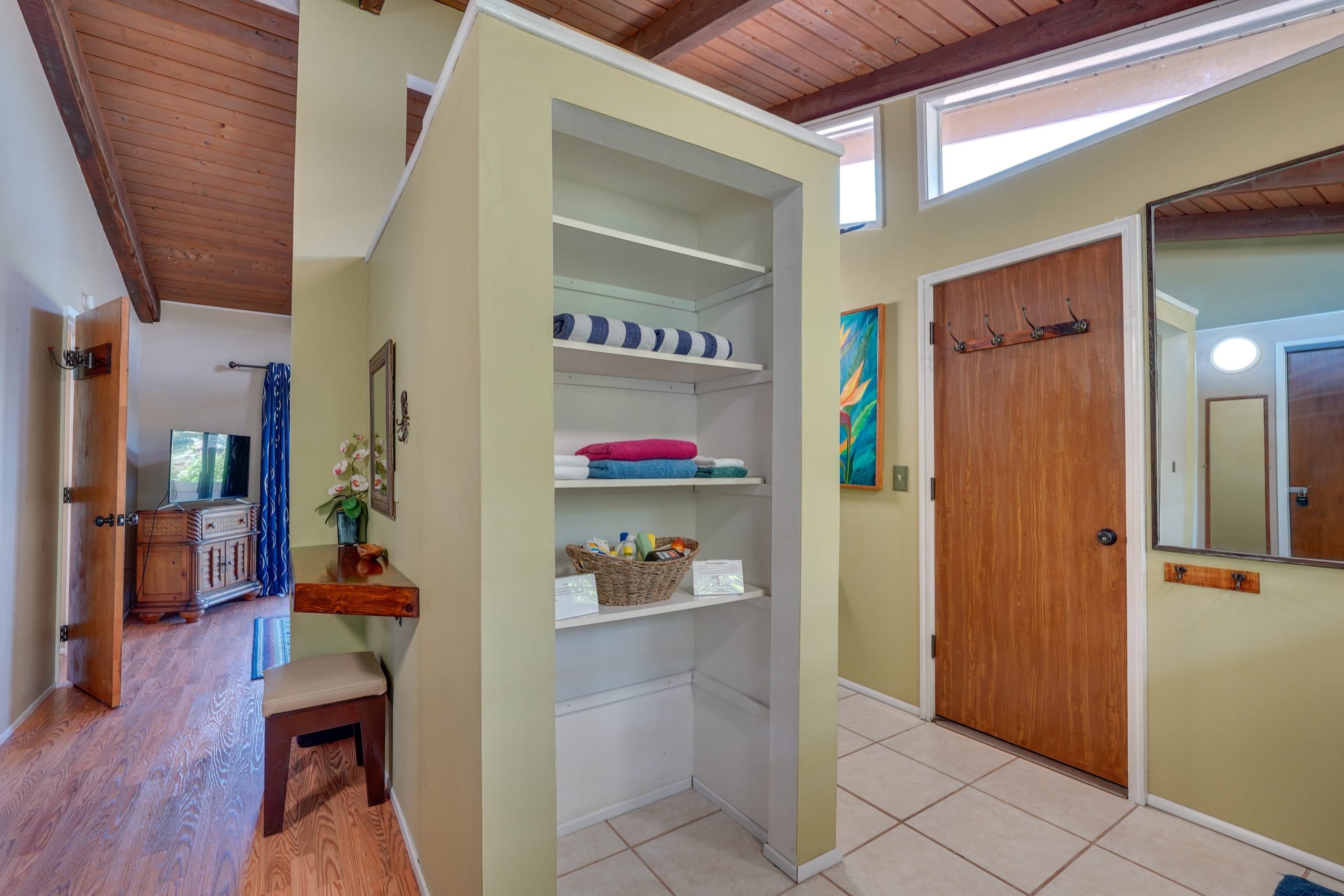 Home in Kailua-Kona · ★4.64 · 3 bedrooms · 4 beds · 2 baths - Image 11
