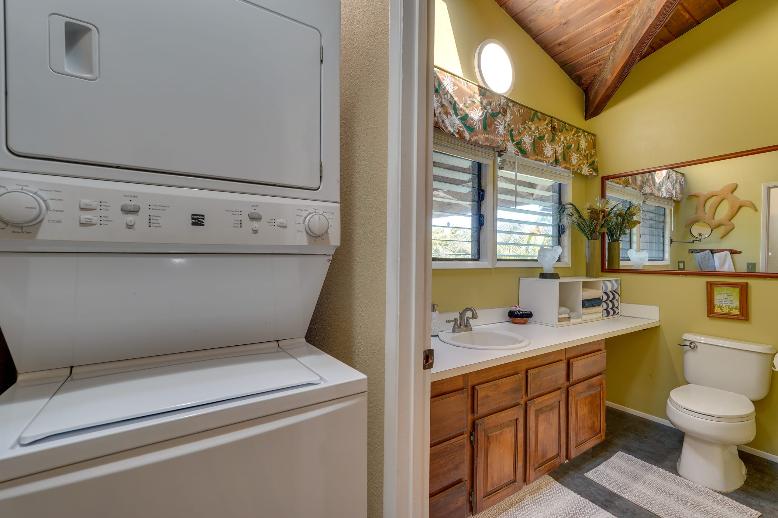 Home in Kailua-Kona · ★4.64 · 3 bedrooms · 4 beds · 2 baths - Image 24