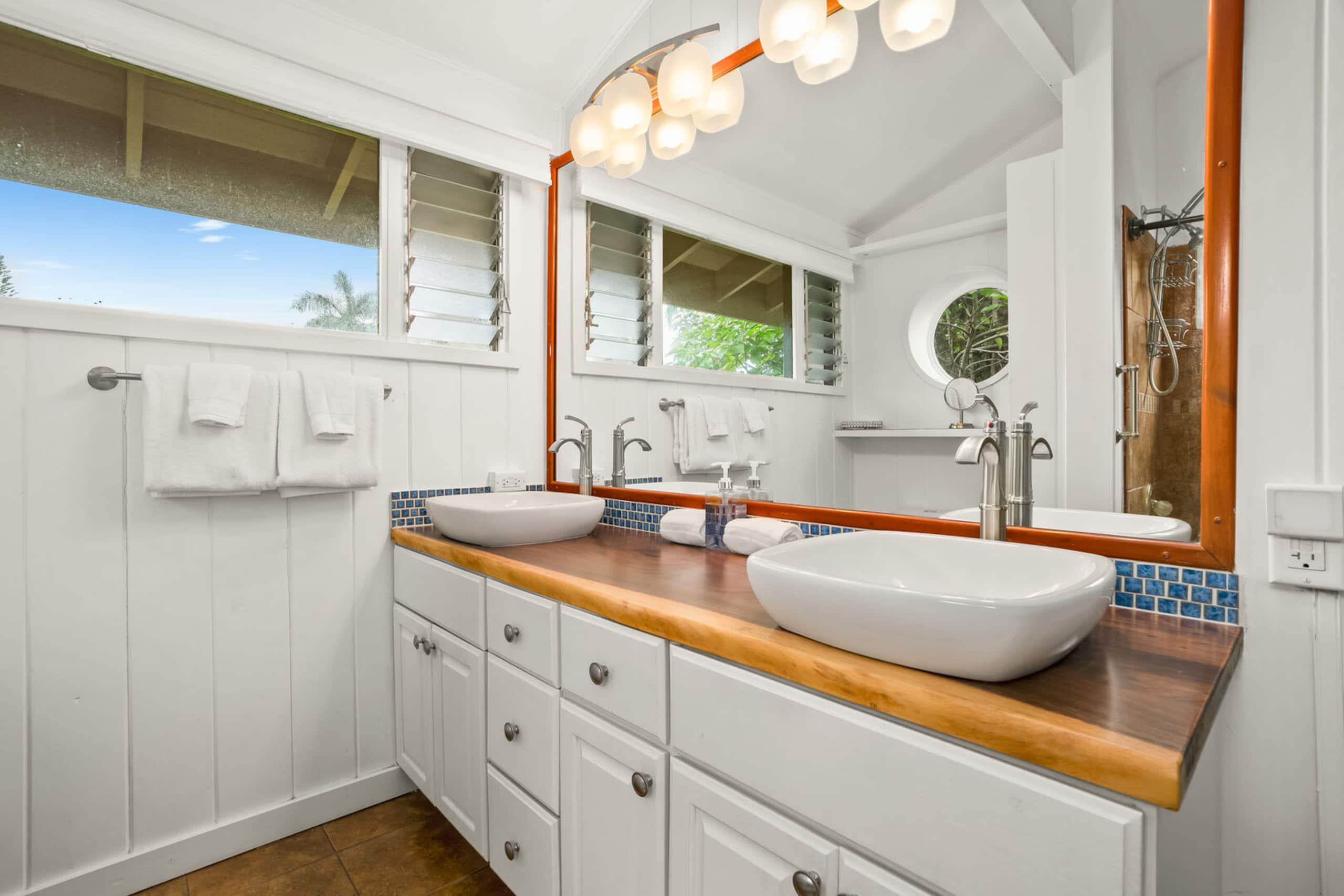 Home in Princeville · ★4.83 · 3 bedrooms · 4 beds · 3 private baths - Image 19