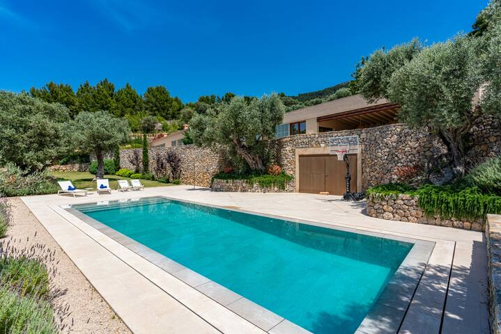 M4r Villa Es Port Views gallery image 2