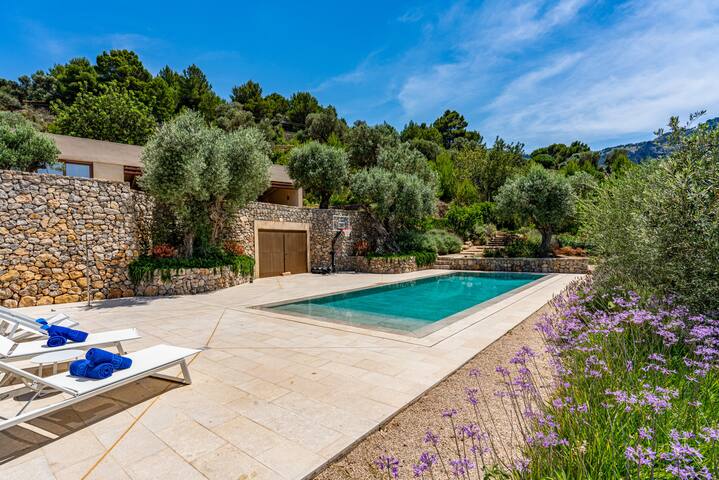 M4r Villa Es Port Views gallery image 5