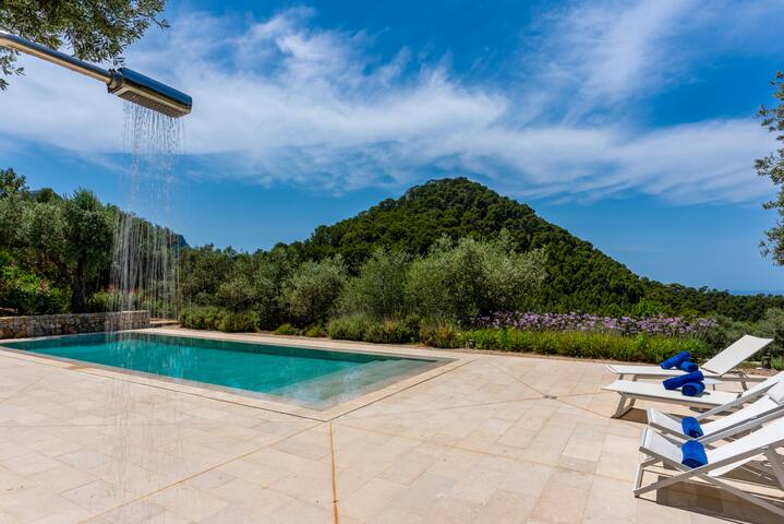 M4r Villa Es Port Views gallery image 4