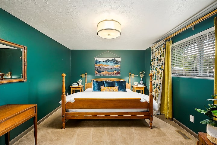 The East End Retreat–Bonus Cool Off in Pool!