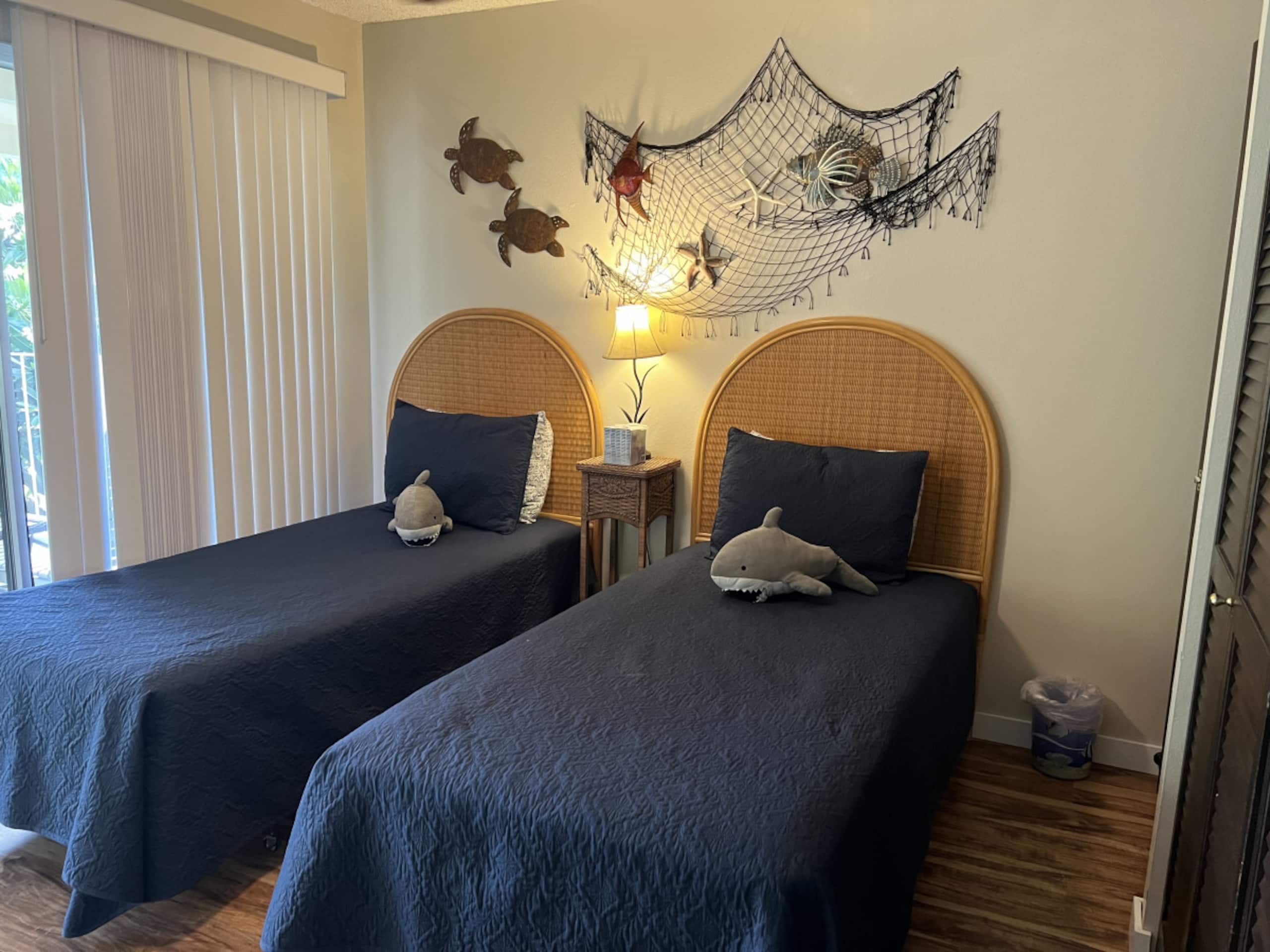 Condo in Kailua-Kona · ★4.87 · 2 bedrooms · 3 beds · 2 private baths - Image 18