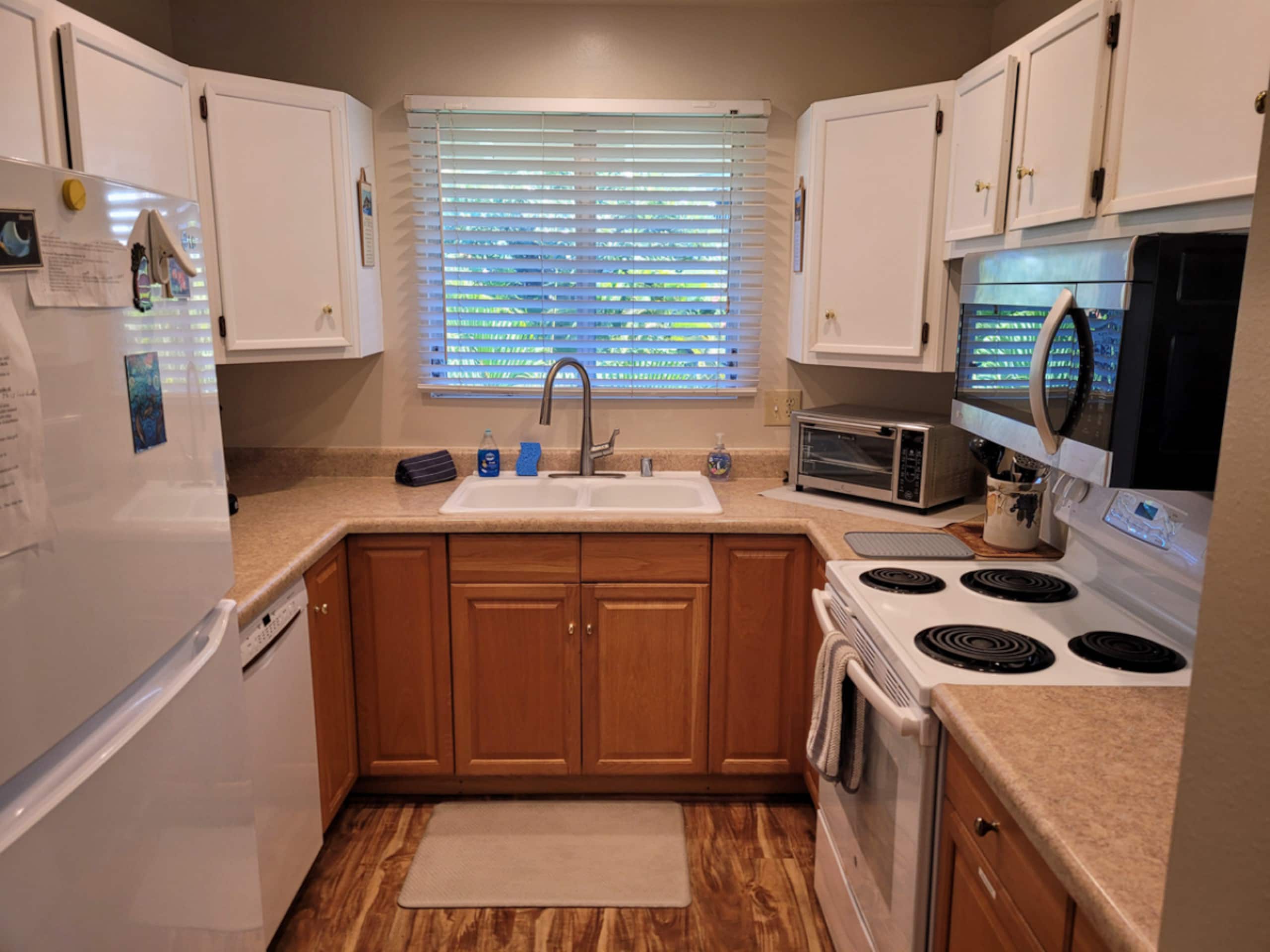 Condo in Kailua-Kona · ★4.87 · 2 bedrooms · 3 beds · 2 private baths - Image 8