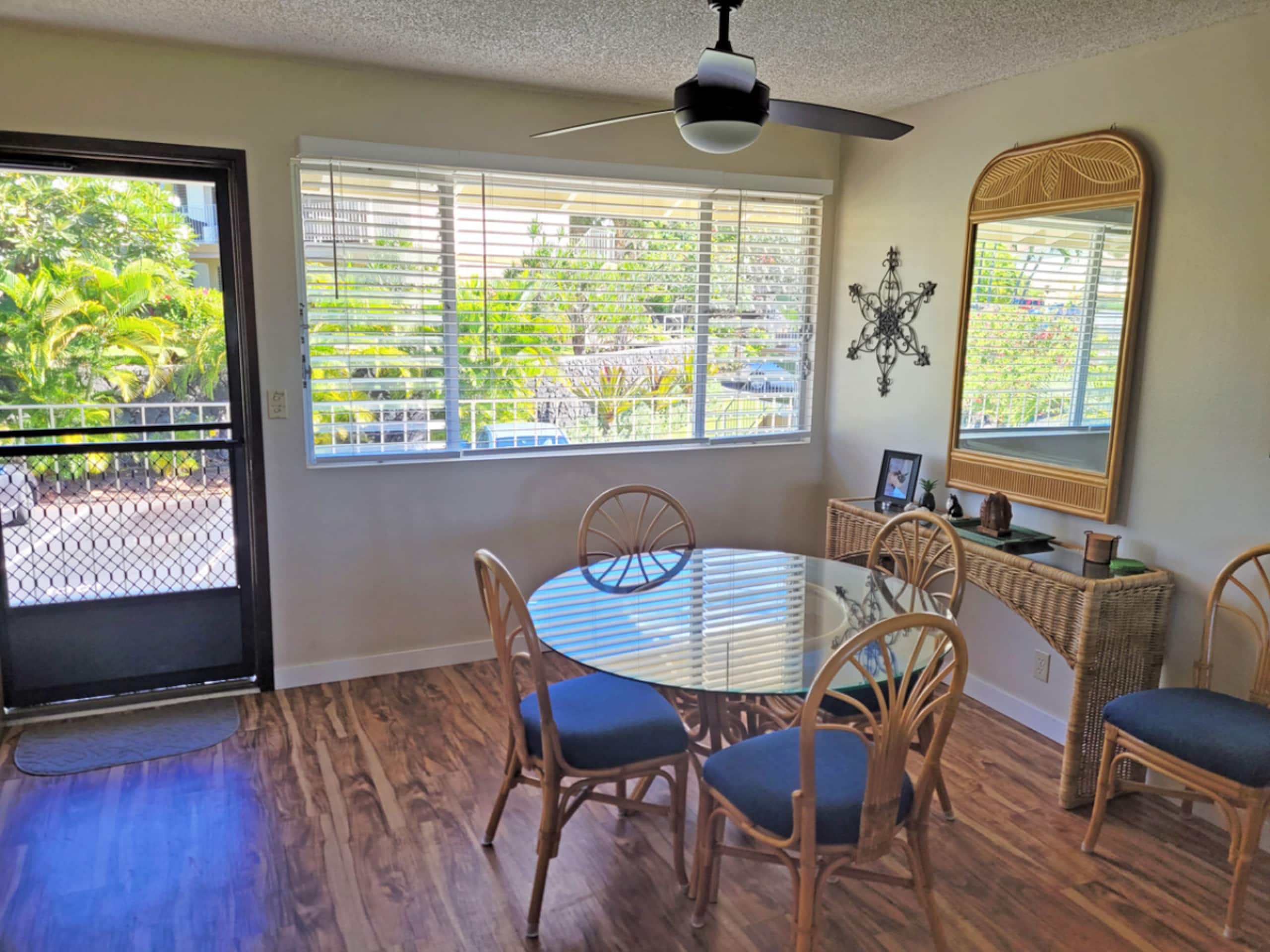 Condo in Kailua-Kona · ★4.87 · 2 bedrooms · 3 beds · 2 private baths - Image 7