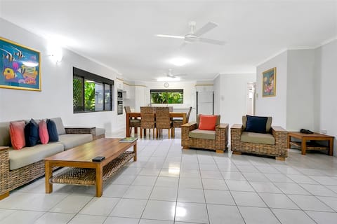 1 Bedroom Tropical View Apartment