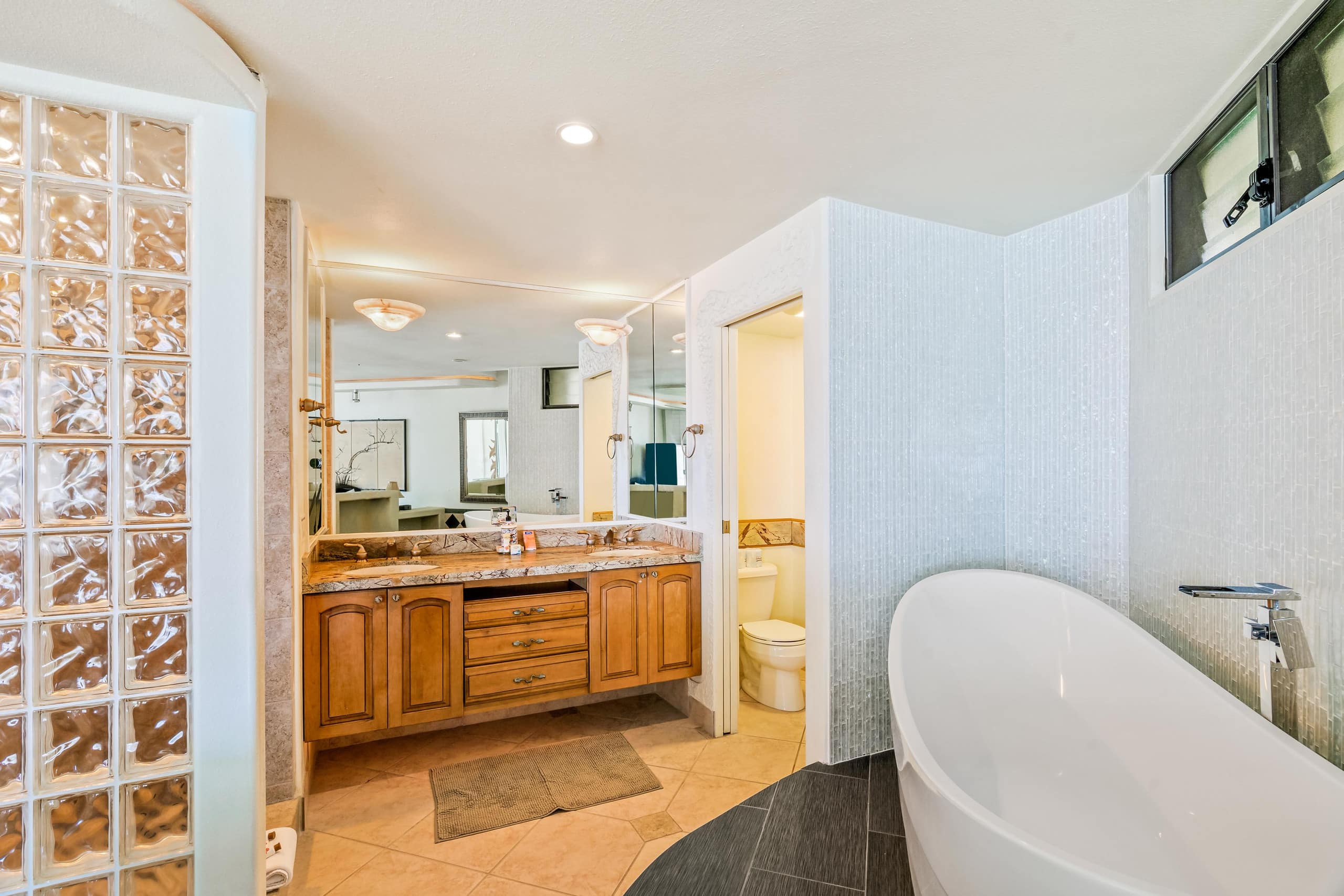 Condo in Princeville · ★4.64 · 2 bedrooms · 2 beds · 2 baths - Image 16