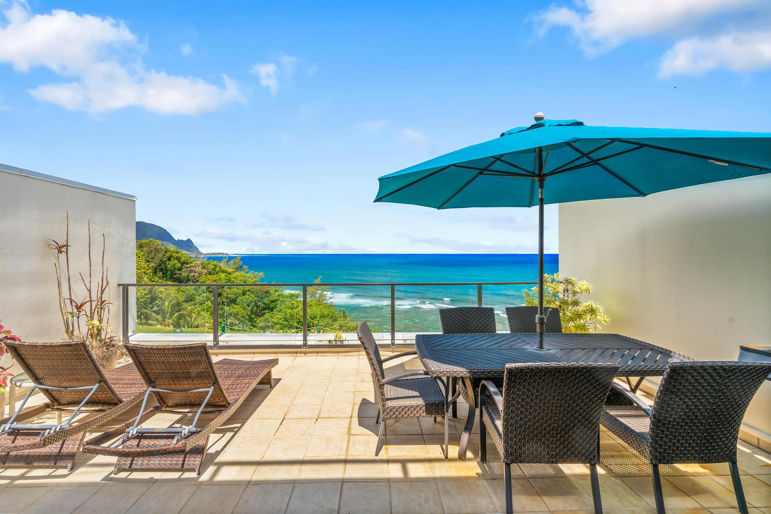 Condo in Princeville · ★4.64 · 2 bedrooms · 2 beds · 2 baths - Image 4
