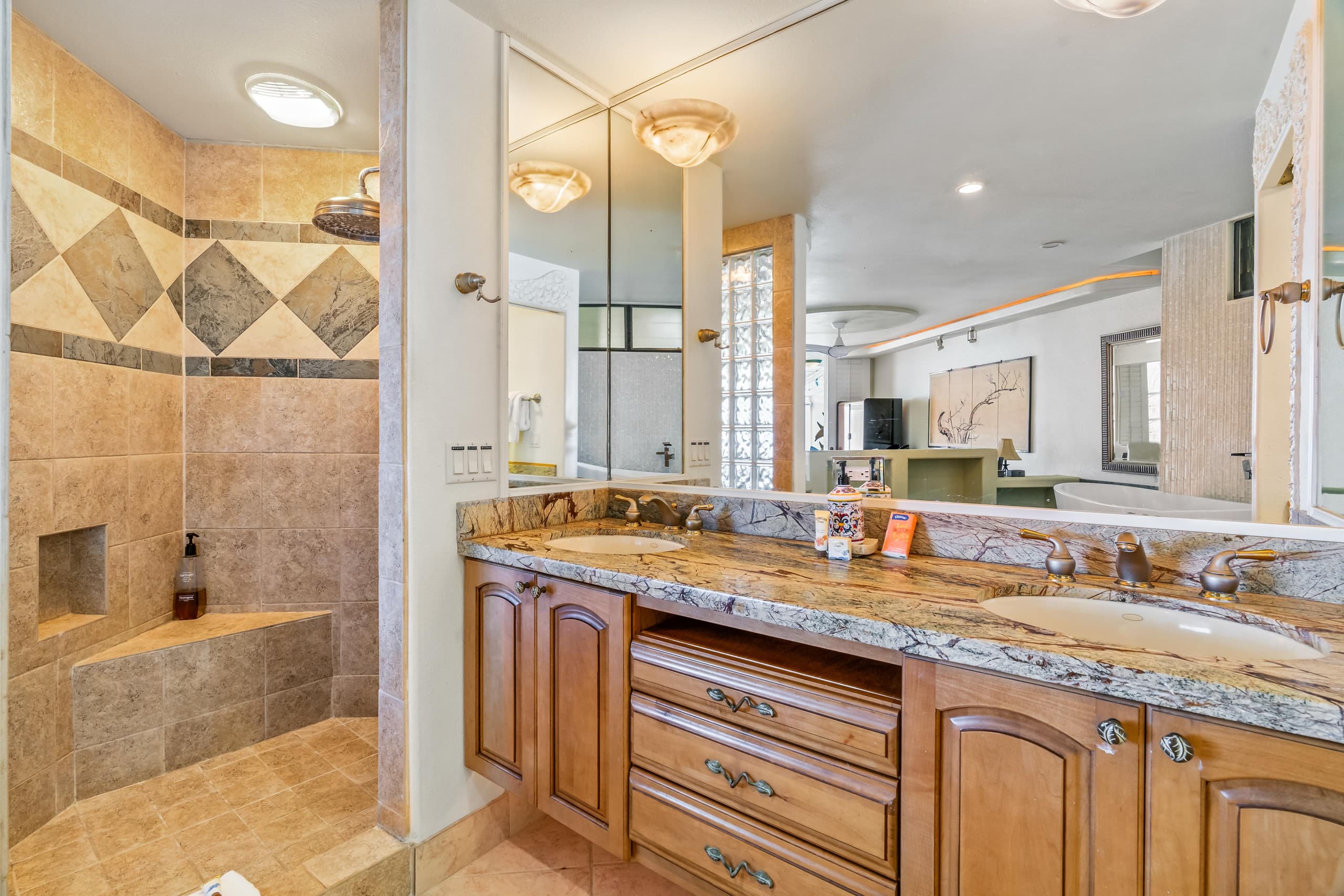 Condo in Princeville · ★4.64 · 2 bedrooms · 2 beds · 2 baths - Image 17