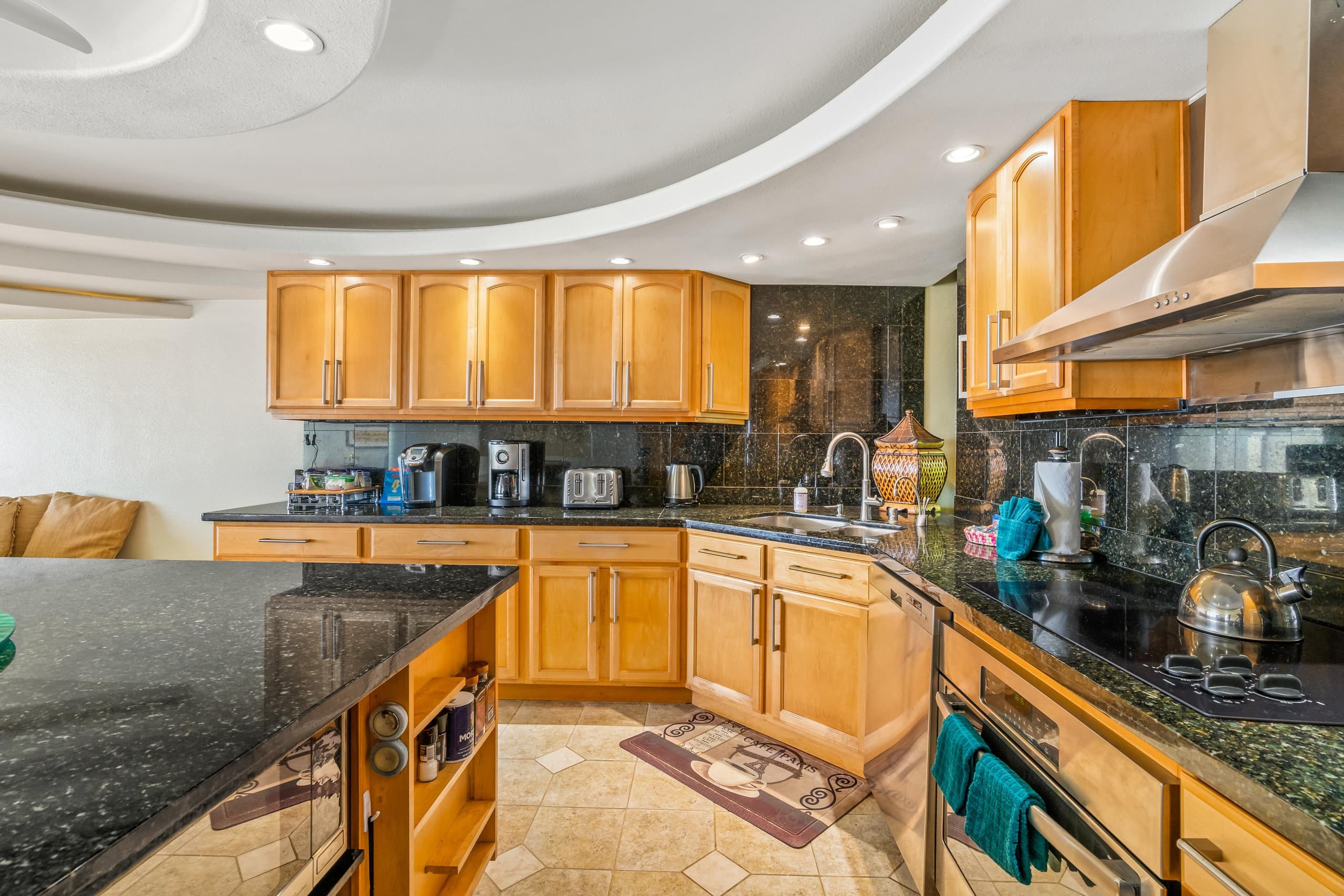 Condo in Princeville · ★4.64 · 2 bedrooms · 2 beds · 2 baths - Image 11