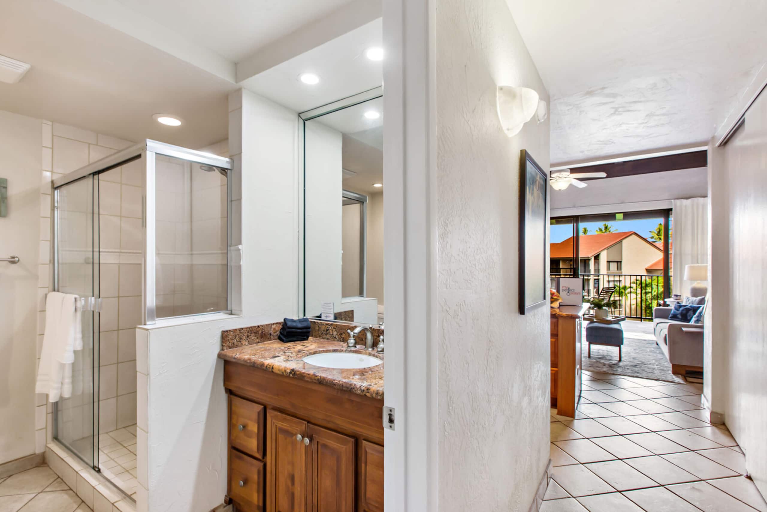 Condo in Lahaina · ★4.63 · 2 bedrooms · 3 beds · 2 private baths - Image 15