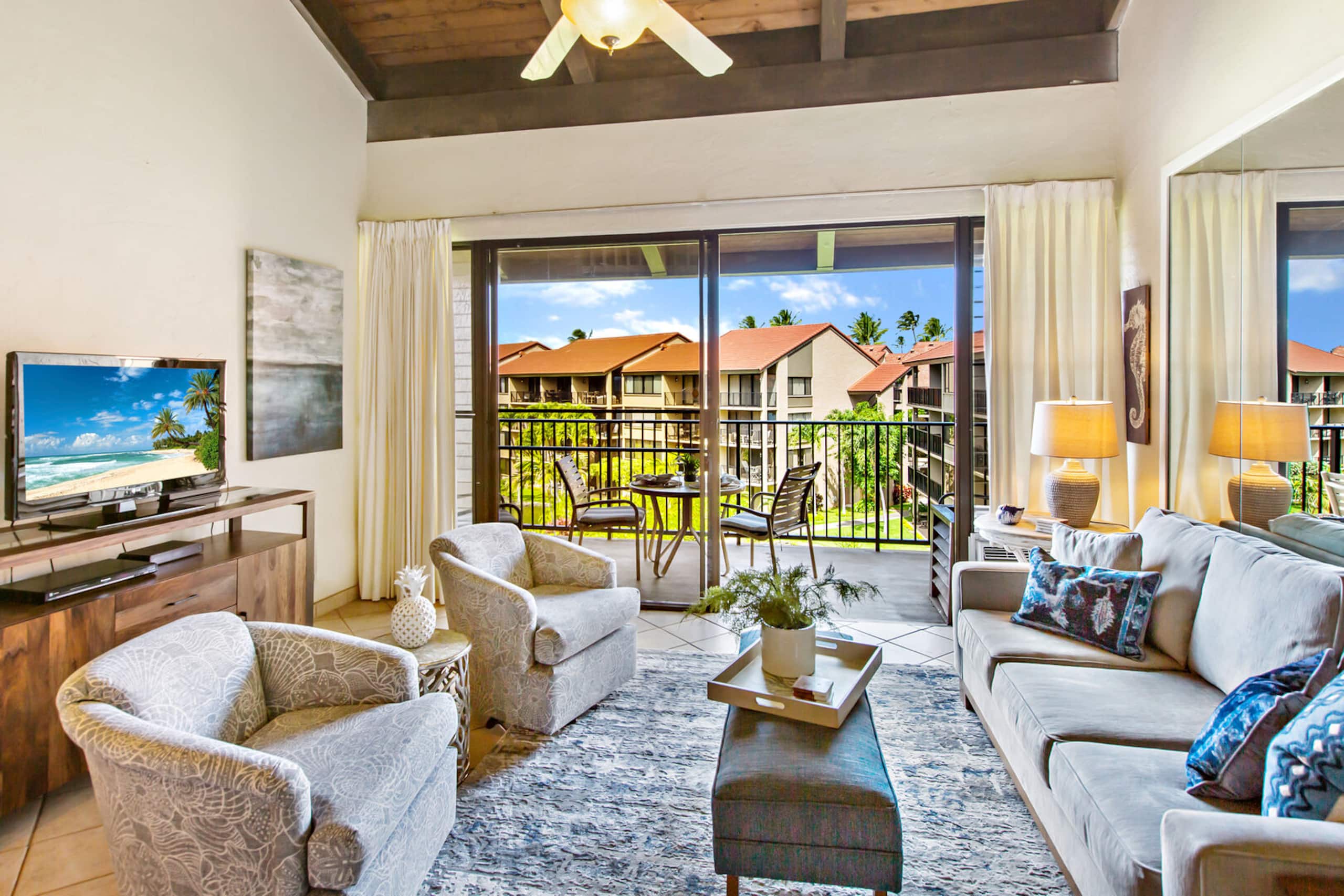 Condo in Lahaina · ★4.63 · 2 bedrooms · 3 beds · 2 private baths - Image 6