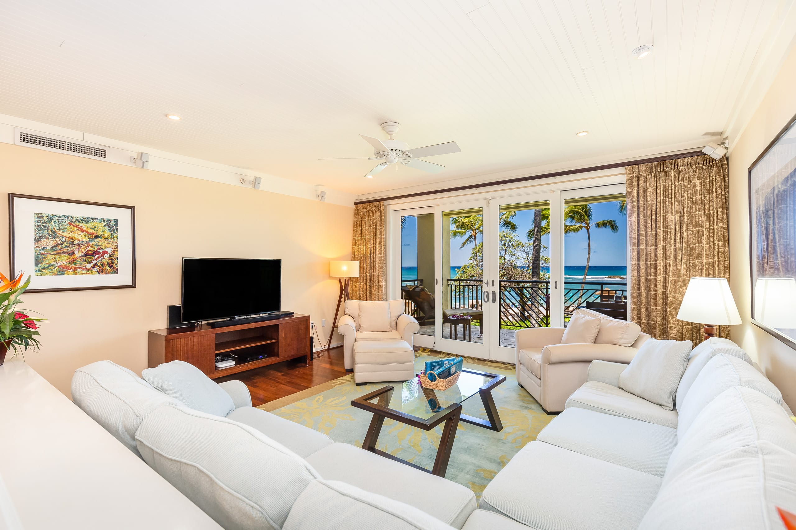 Condo in Kahuku · ★4.89 · 4 bedrooms · 5 beds · 3 shared baths - Image 3